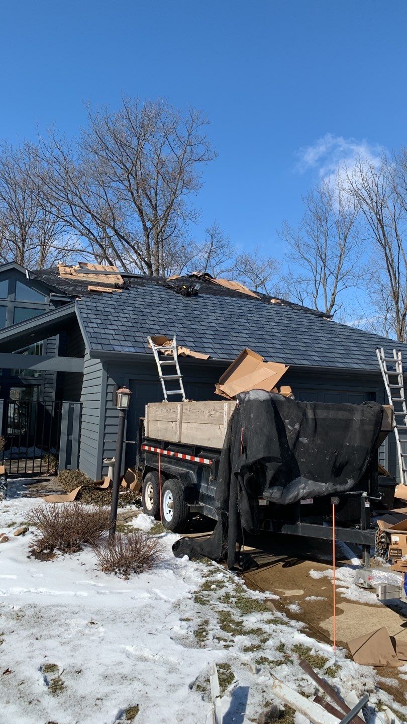 EDCO Arrowline Slate Metal Shingle Roof in Fort Wayne, Indiana by 4Ever Metal Roofing