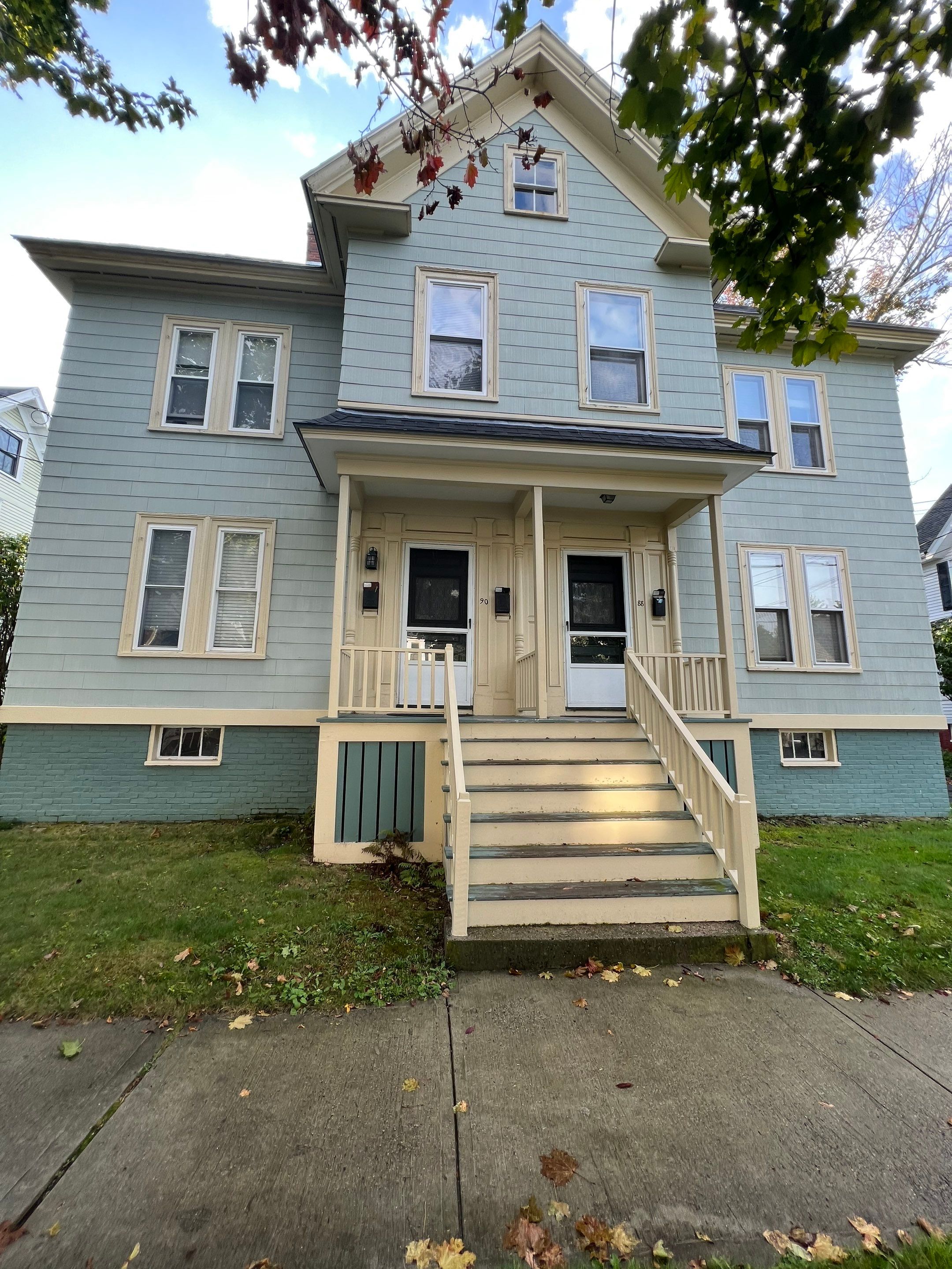 Portsmouth, New Hampshire - Siding Installation by Tall pine roofing