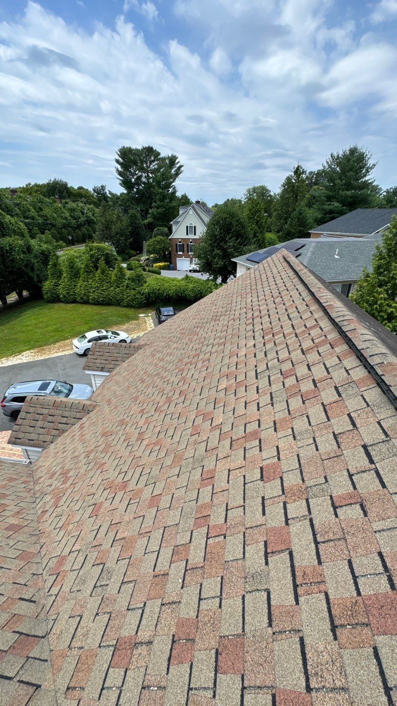 McLean: Residential Roof Installation with Landmark Pro Designer Shingles in Max Def Moire Black by RM Banning, Inc.