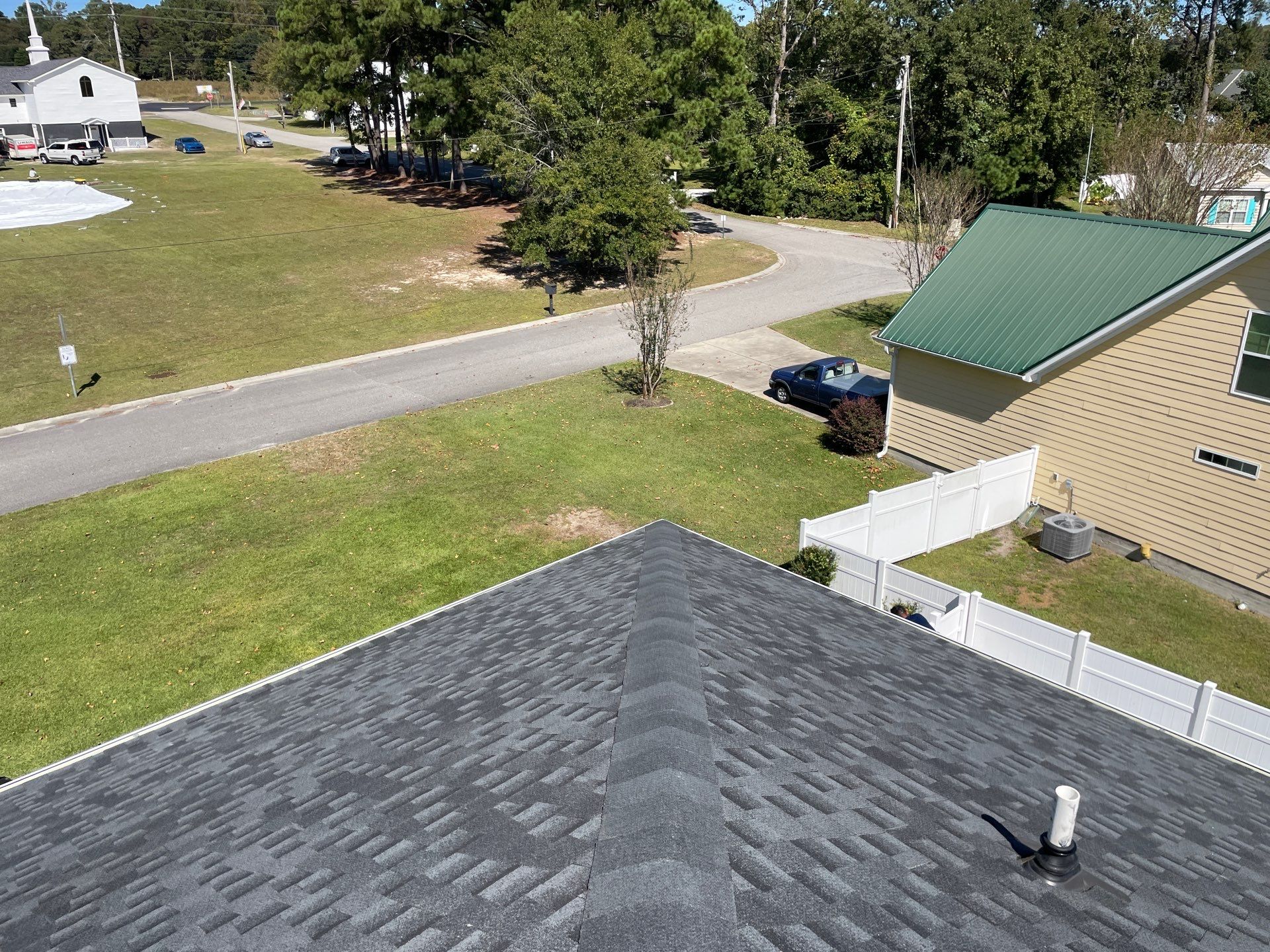 GAF HDZ - Charcoal by Linta Roofing Inc
