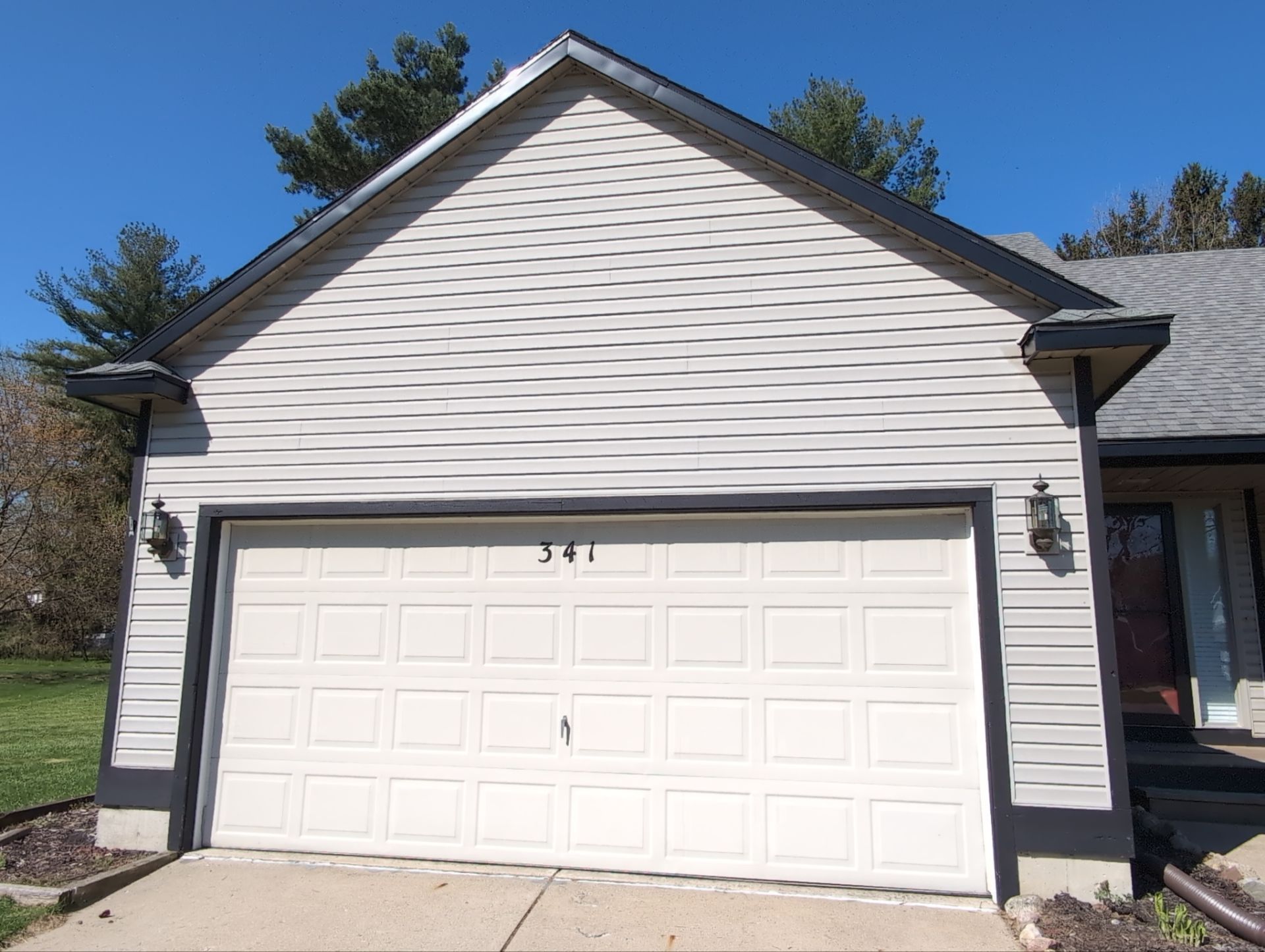 Williamston, MI by Acme Exteriors