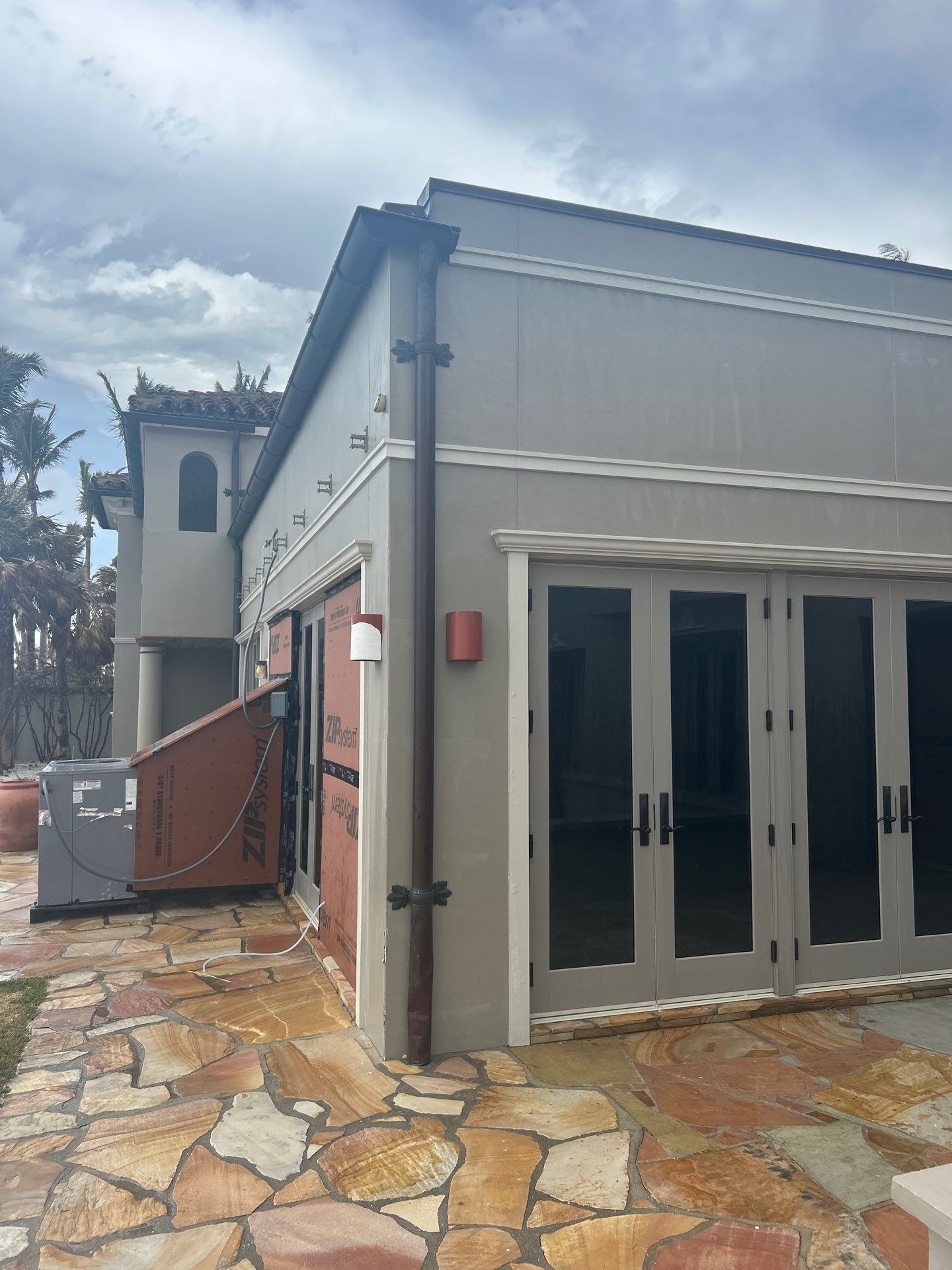 Half-Round Aluminum Gutters Installed in Nokomis FL by Gutter Professors