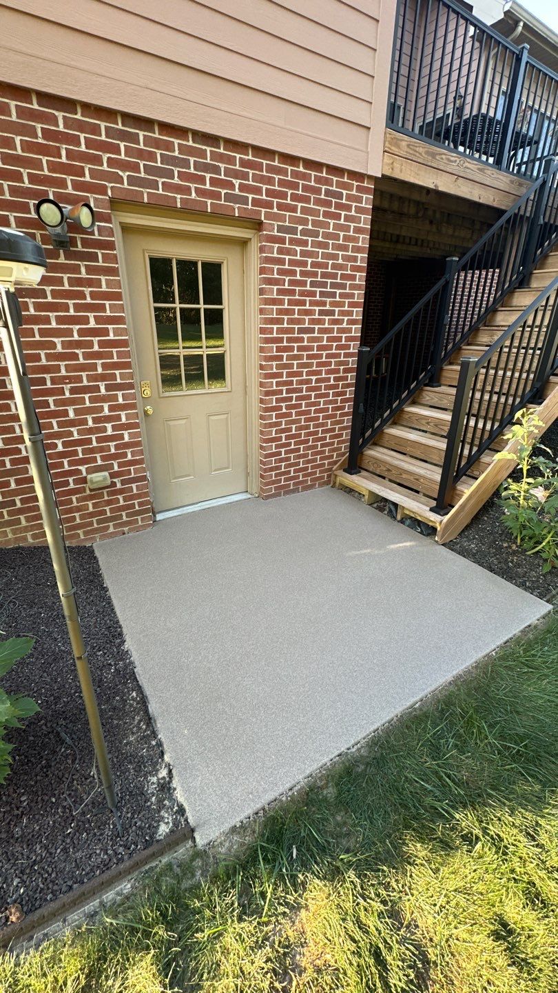 Driveway + Garage + Walkway Project in Meridian by Floors in a Day, Inc