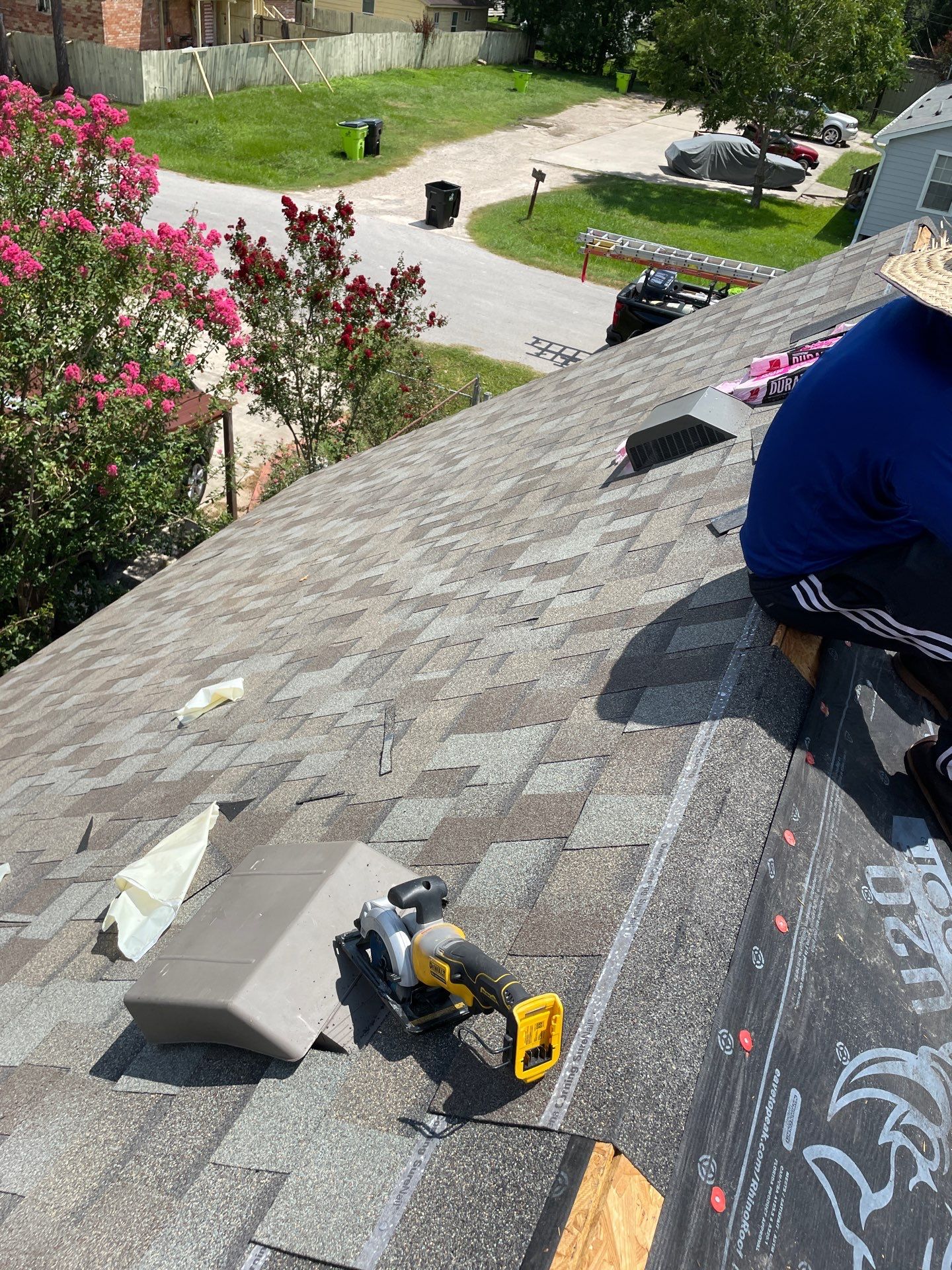 Residential Roofing Installation using Owen's Corning Duration (Lifetime) Shingles by Roof Repair Company