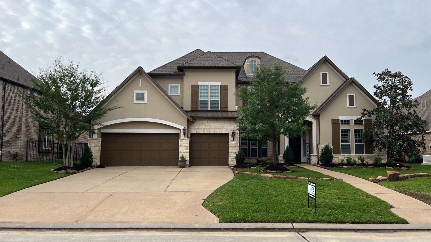 Residential Roof Replacement using GAF HDZ - Weathered Wood by Elite Roofing LLC