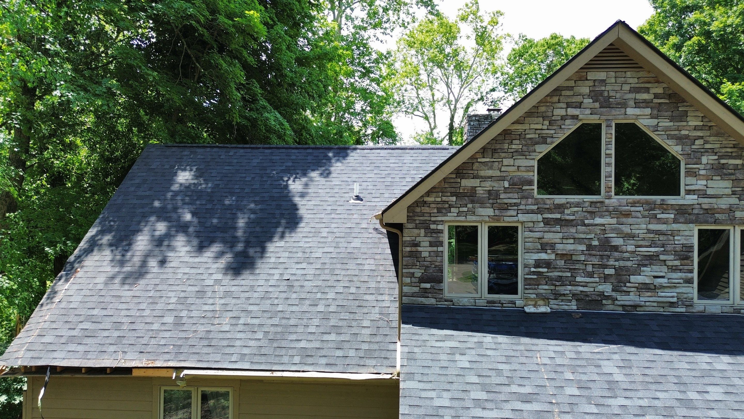 Residential Roofing Installation using Duration Series Shingles - Onyx Black by RoofX 
