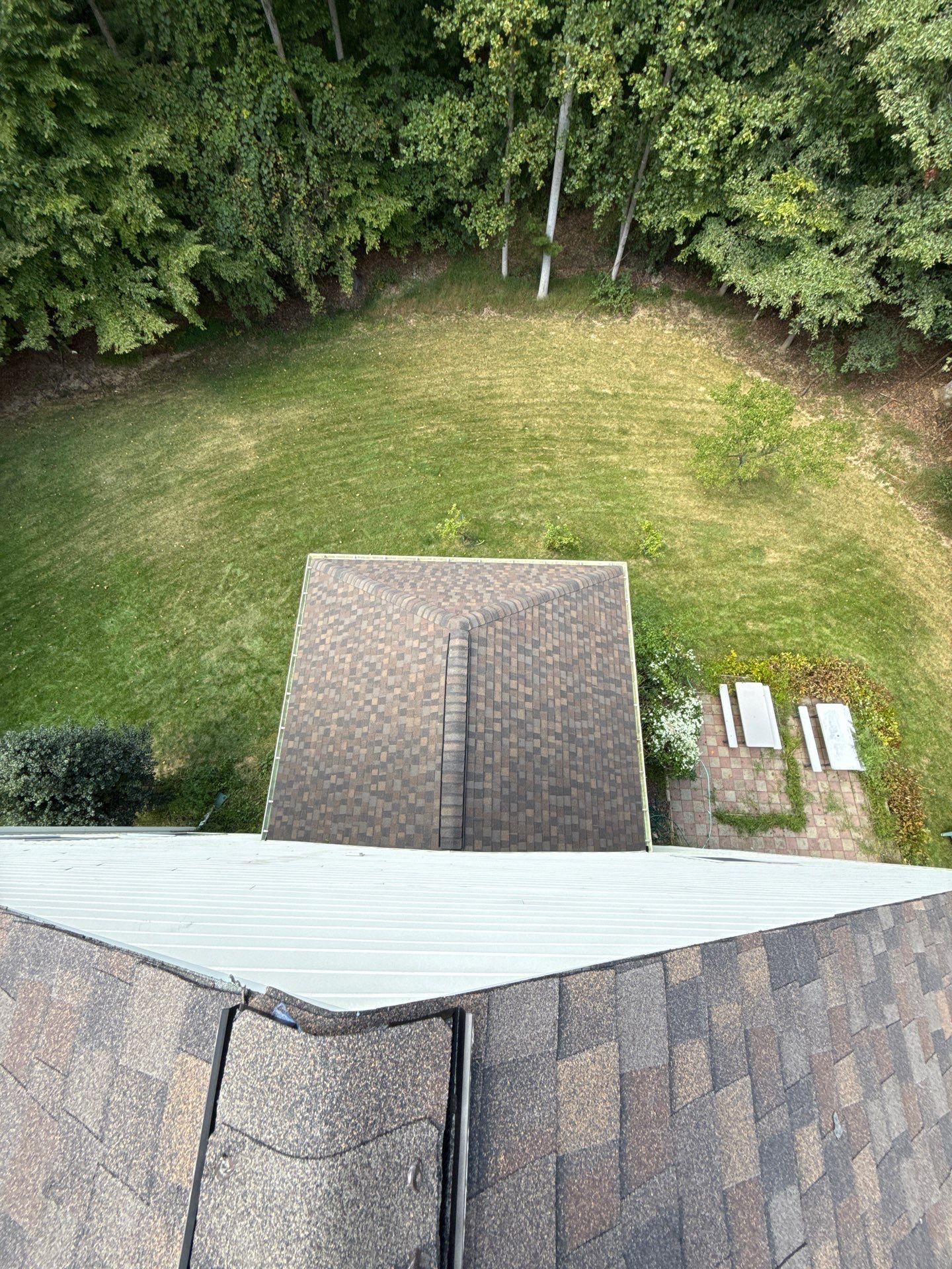 Fairfax station: Residential Roof with CertainTeed Landmark Pro in Max Def Shenandoah  by RM Banning, Inc.