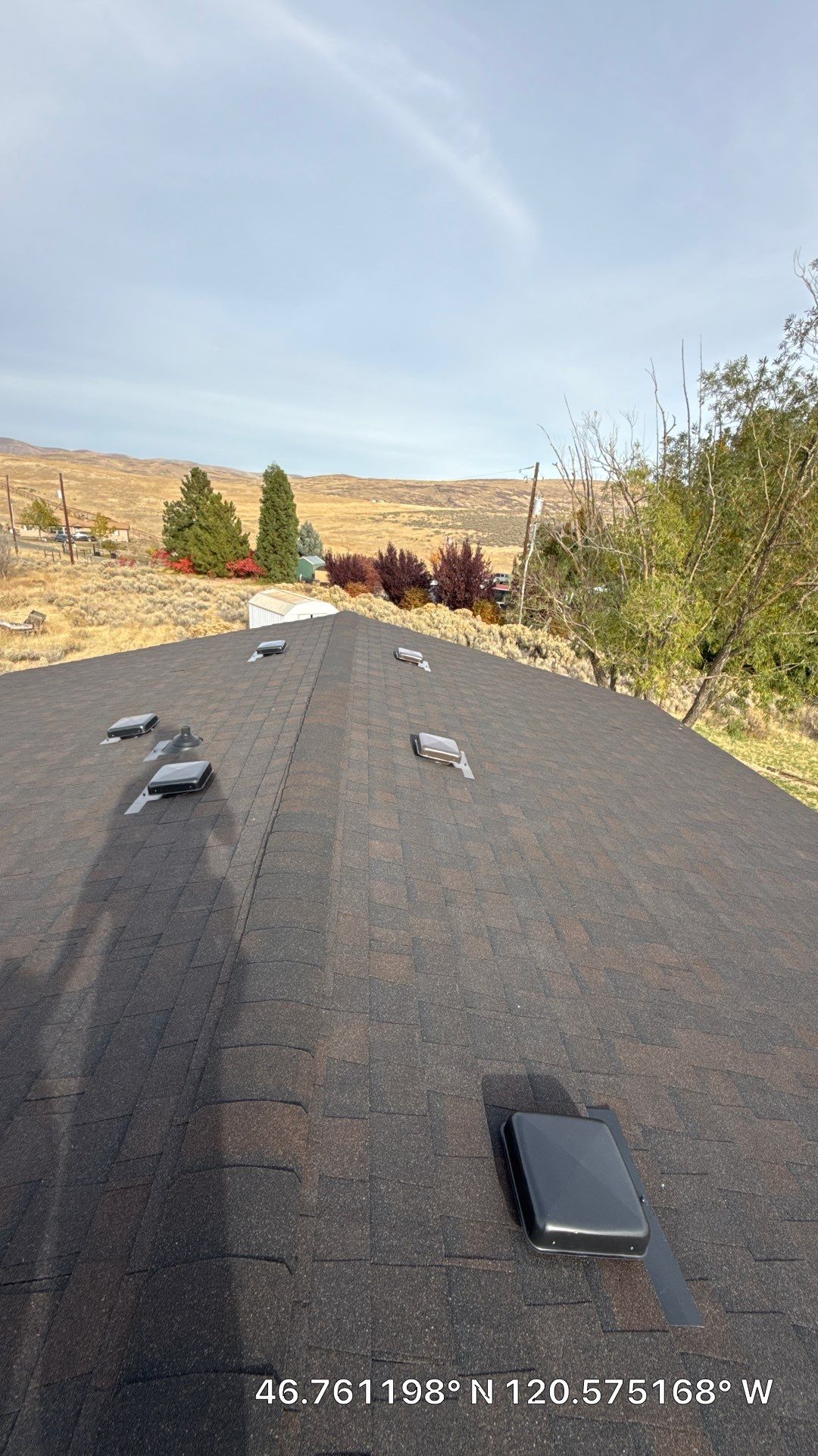 Residential Roof Replacement Featuring CertainTeed Landmark Shingles in Selah by Alpine Roofing