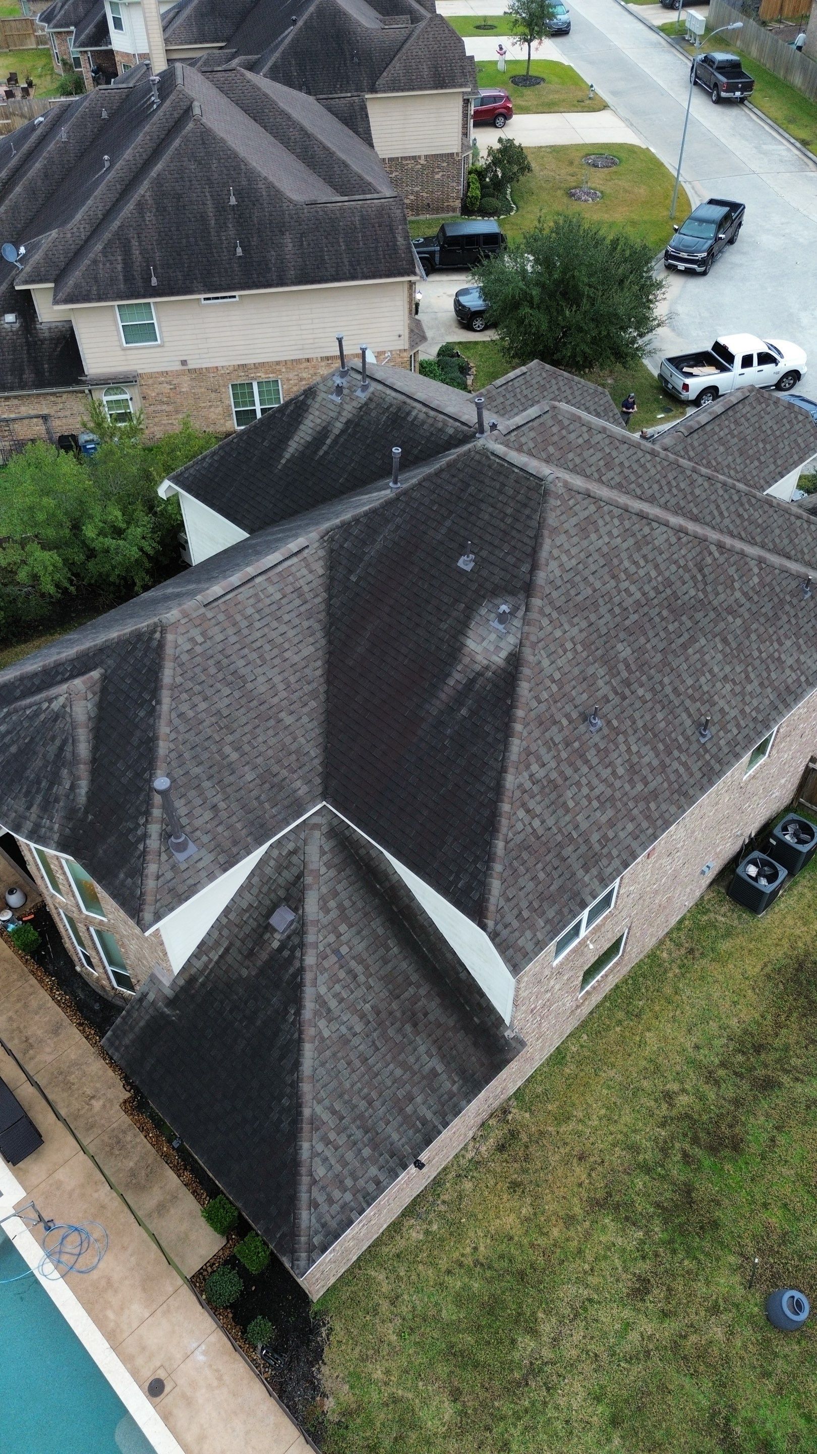 OC Duration Driftwood by HHH Roofing & Construction