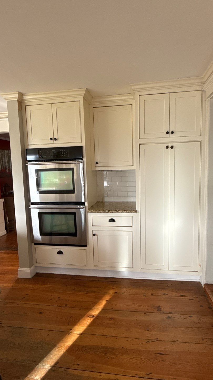 Cabinet Refinishing with Alabaster by EXCELLENCE | CARTO