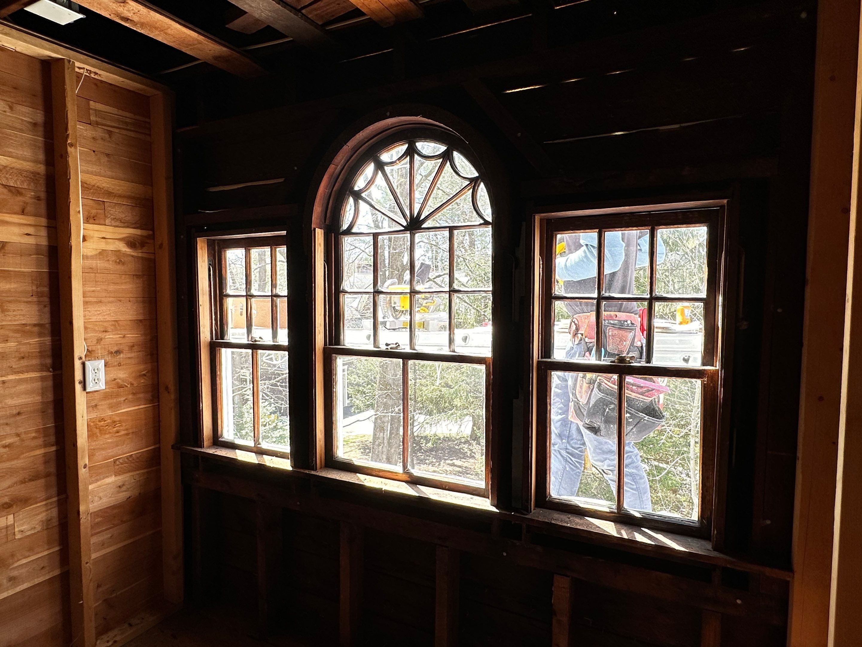 White cedar shingles and windows in Wayland, MA by UBrothers Construction
