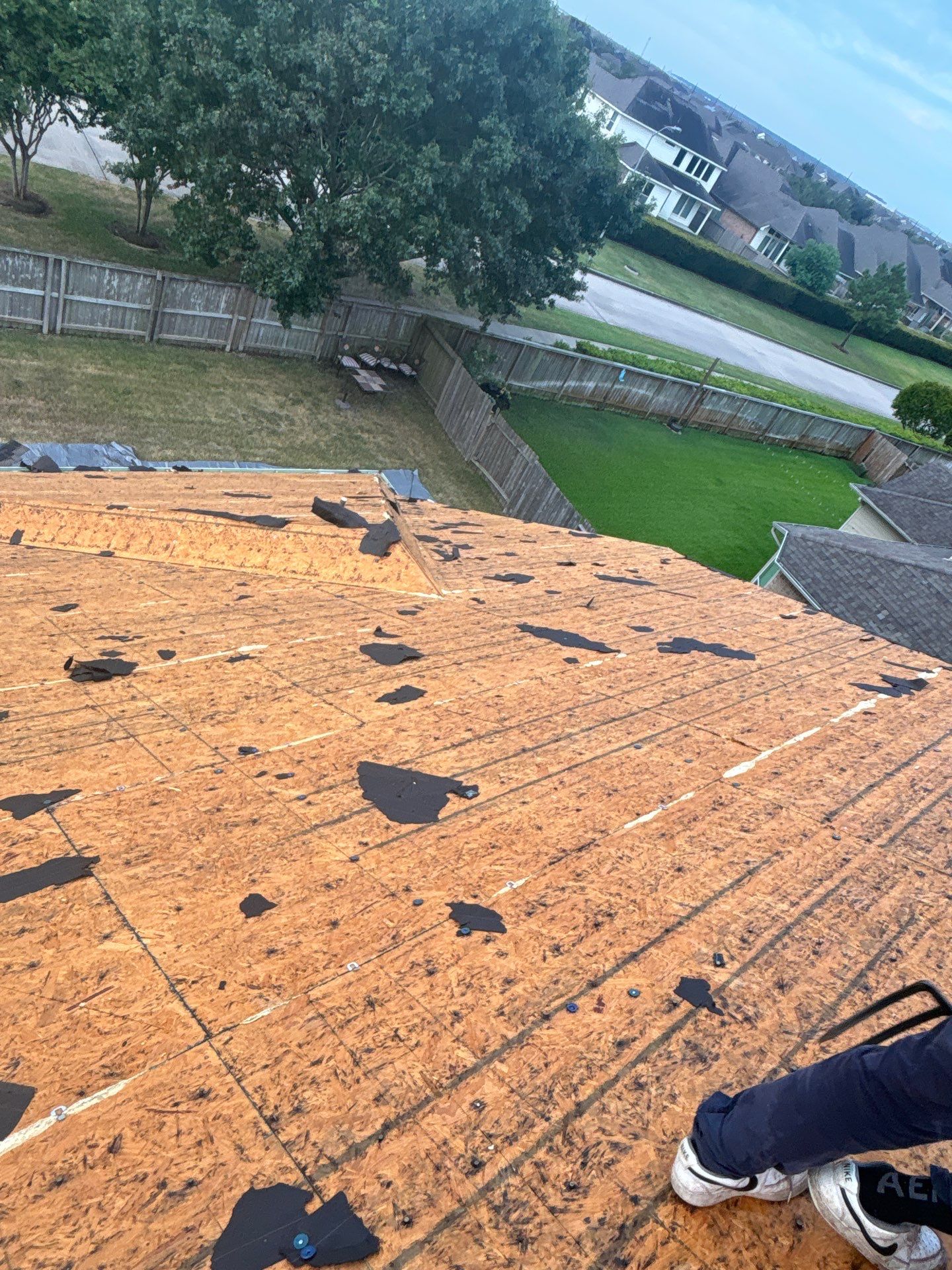 Residential Roofing Installation using Owen's Corning Duration (Lifetime) Shingles by Roof Repair Company