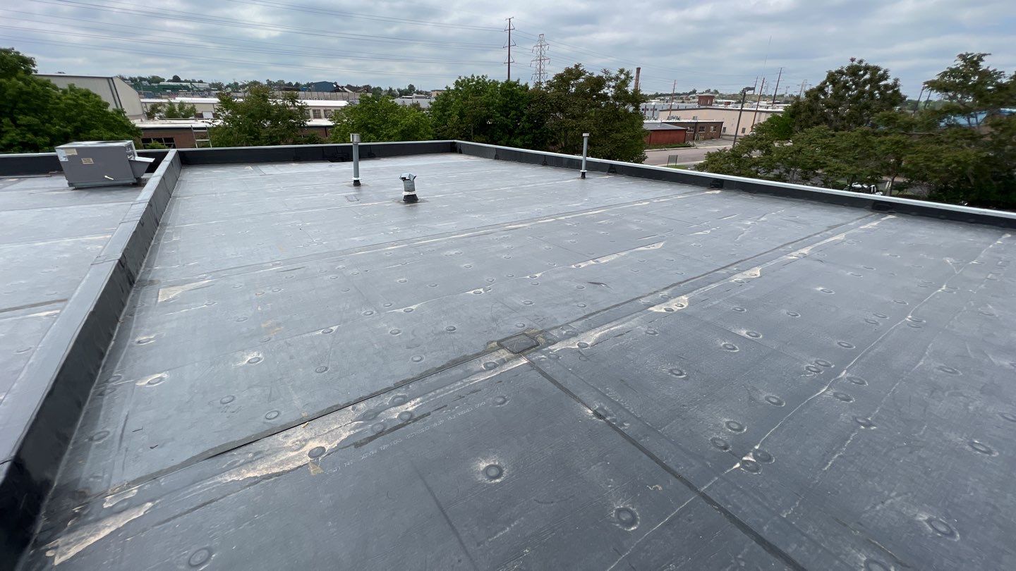 Commercial Roofing Installation using MuleHide EPDM .60 - BLACK by A to Z Roofing
