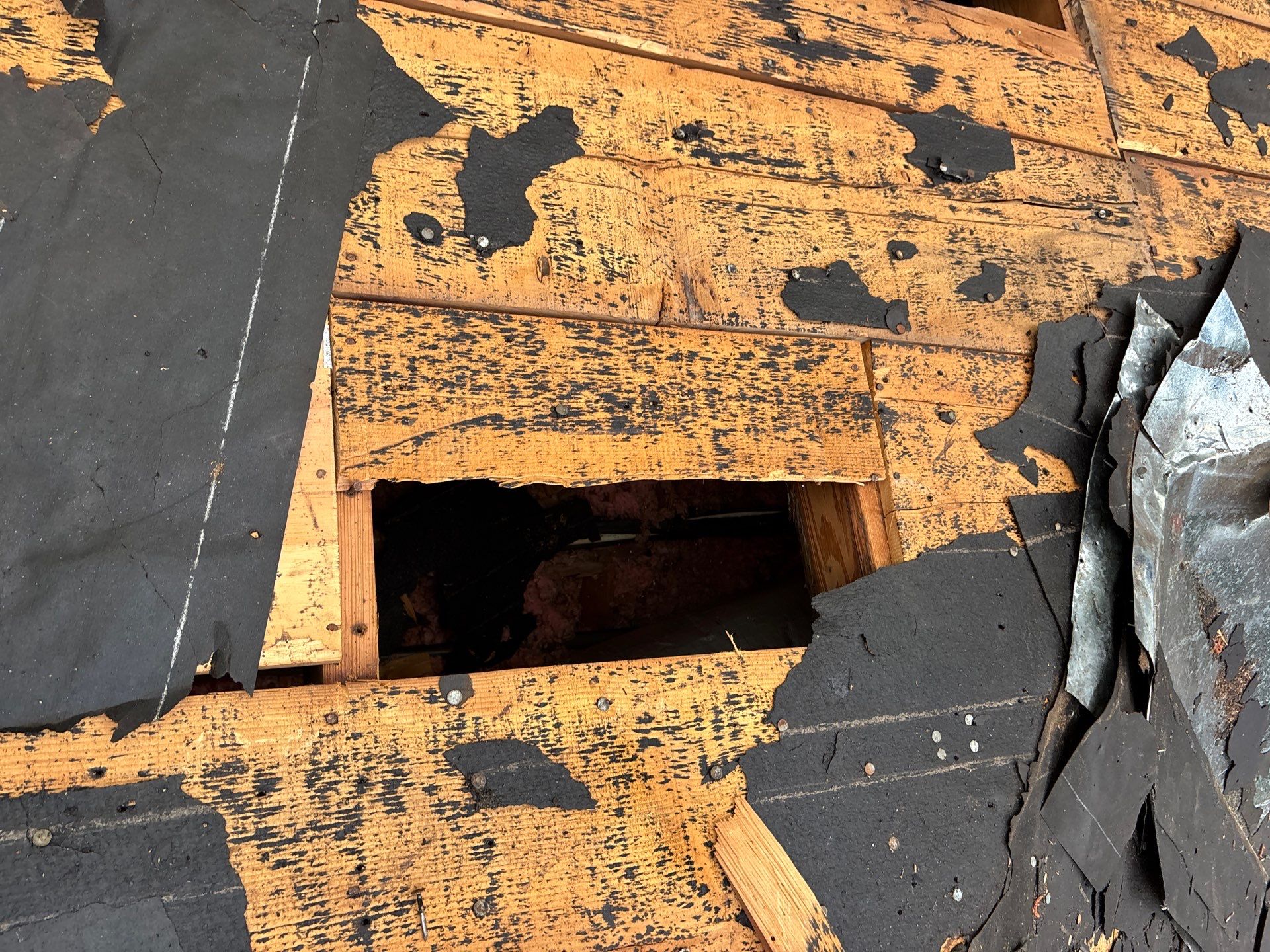 Roof Replacement Houston by Roof Repair Company