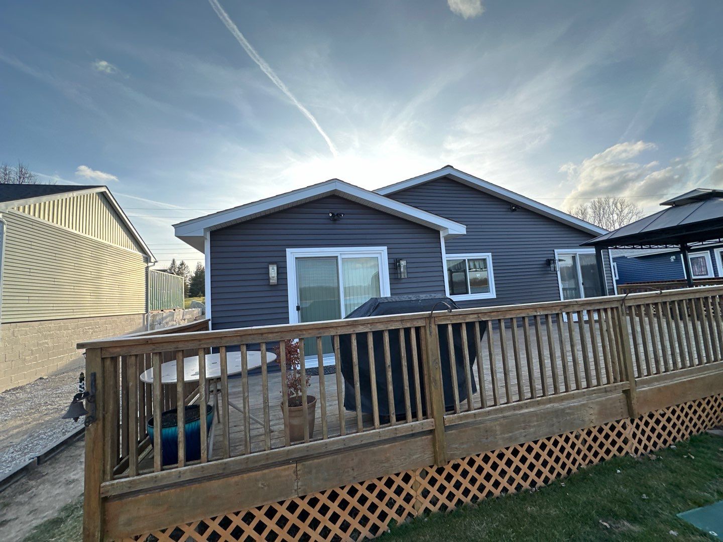Siding Replacement using Certainteed Restoration Classic D4 by 180 Contractors