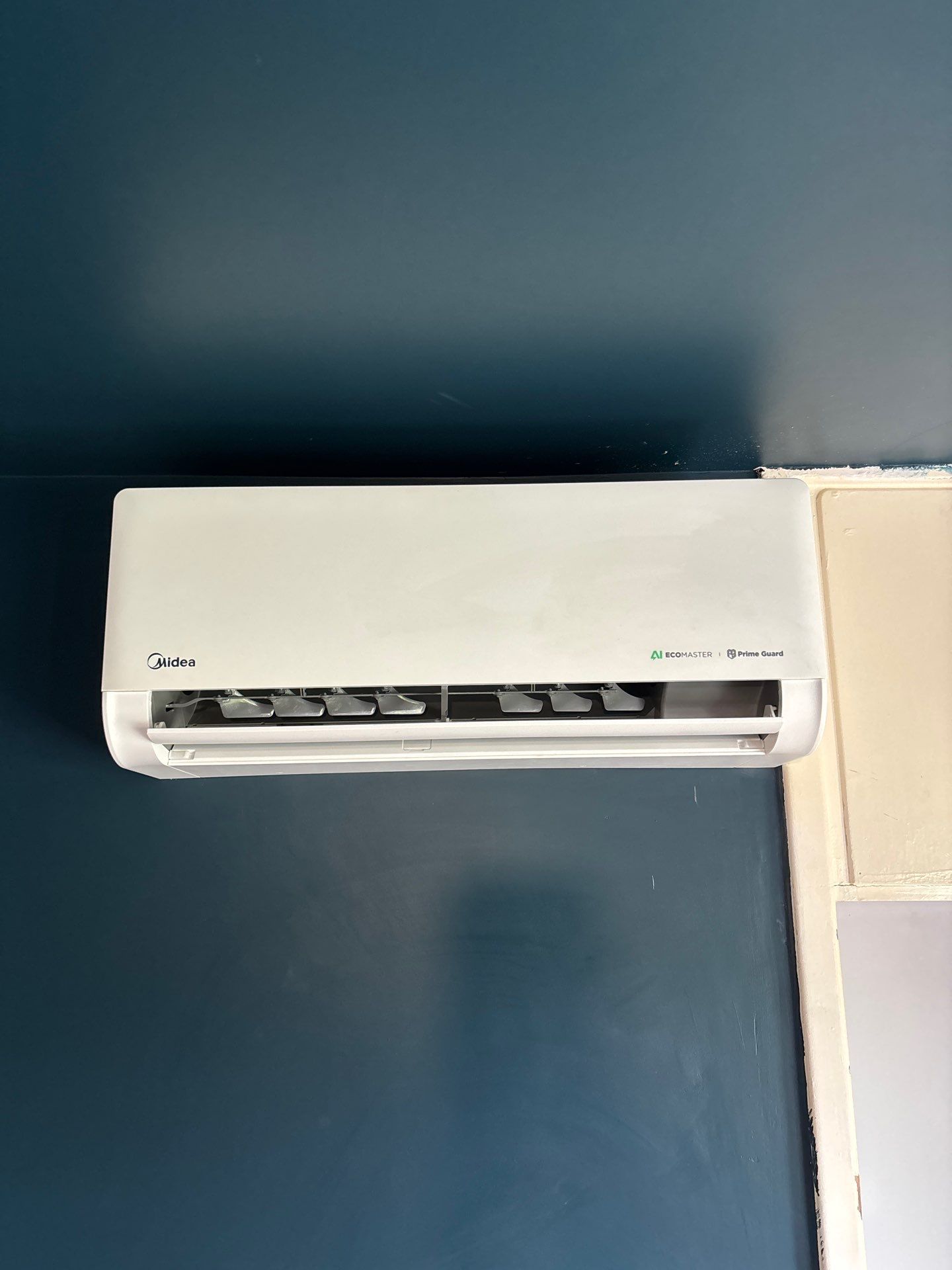 βοΈ Cool, Clean and Clever β Midea Multi-Split Air Conditioning Installed in Brigg π‘β‘ by Elite Services Group Ltd