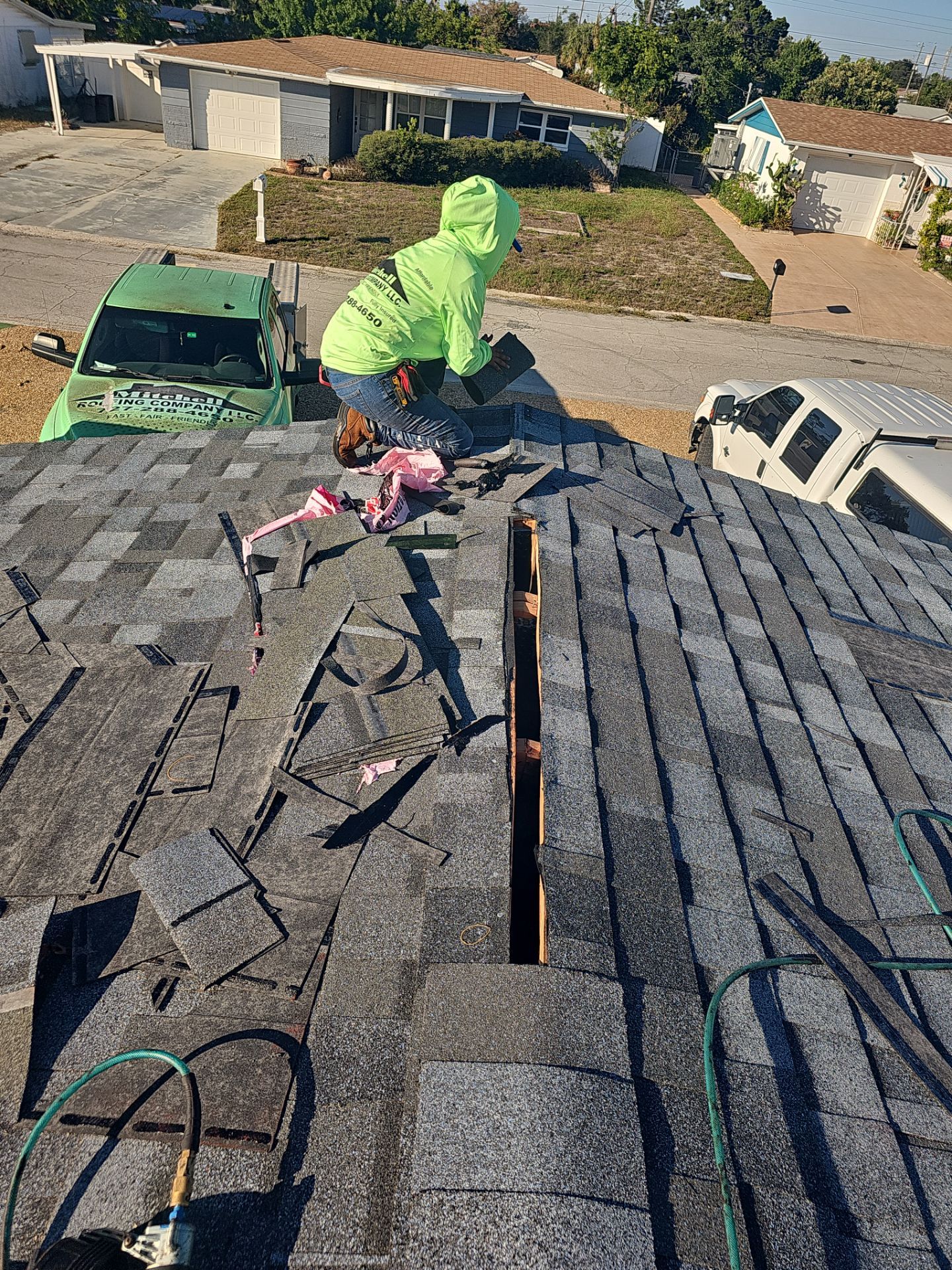Project in Holiday 34690 by Mitchell Roofing Company LLC 
