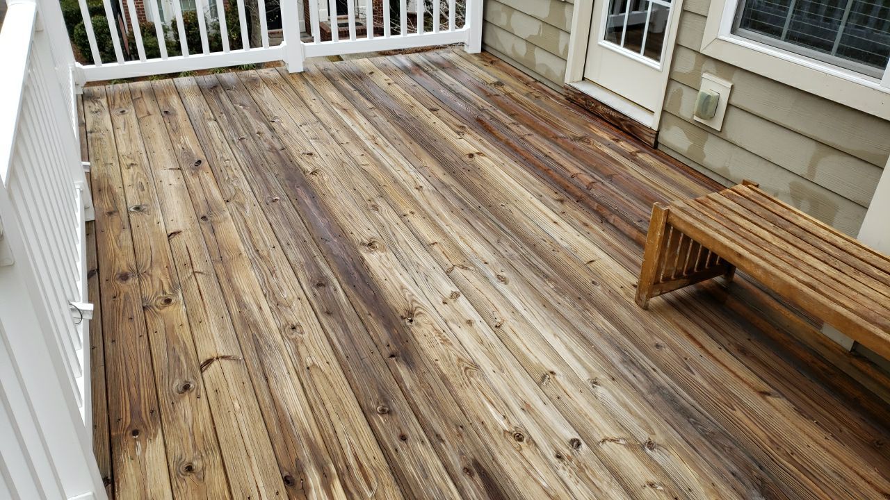 House Wash using cleaner by Power Wash Masters LLC