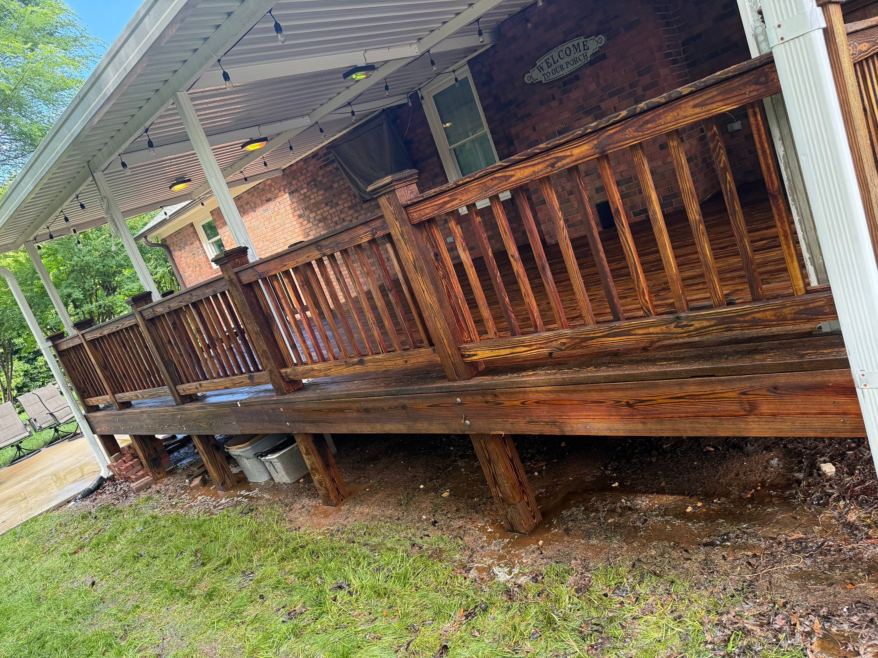 Wood Deck using Wood Sealant by DuraSeal
