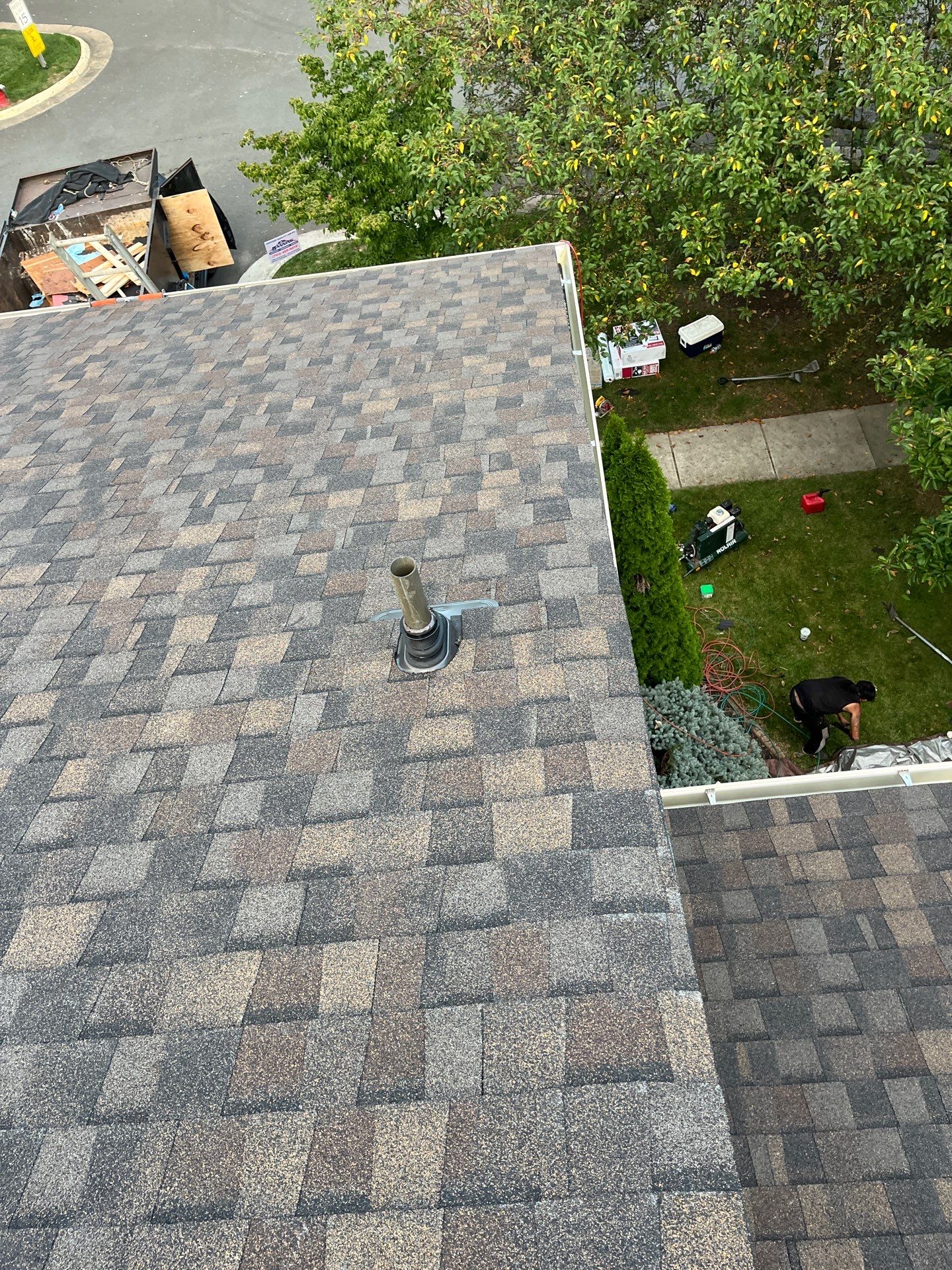Springfield: Roof Replacement with Landmark Pro Designer Shingles in Max Def Shenandoah by RM Banning, Inc.