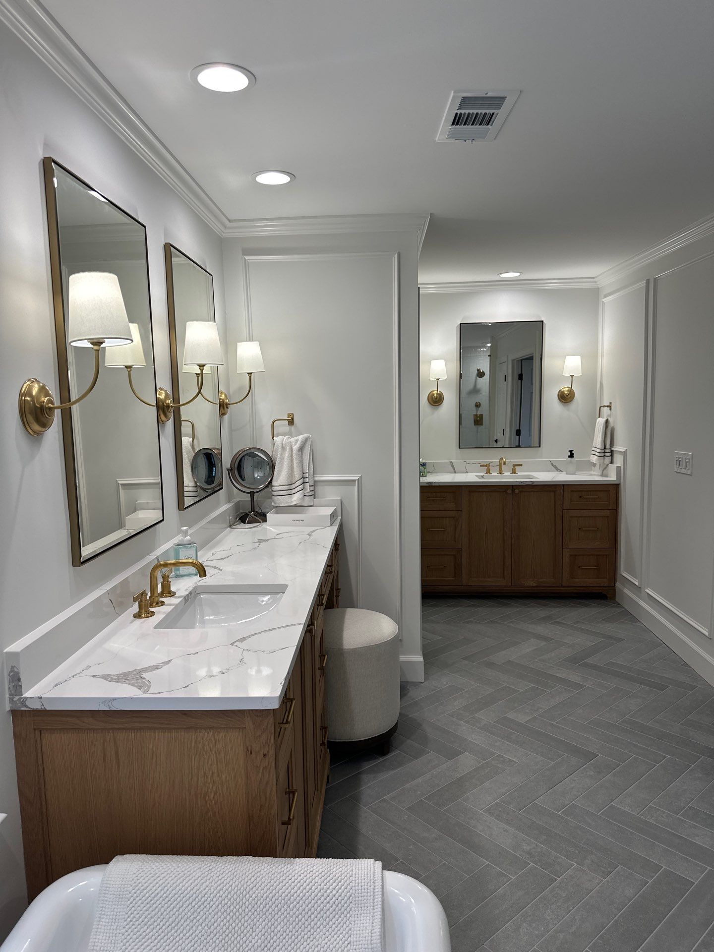 Master bathroom renovation by Prudencio