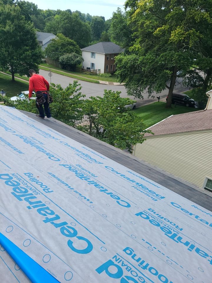 Burke: CertainTeed Landmark Pro Architectural Shingles in Max Def Weathered Wood by RM Banning, Inc.