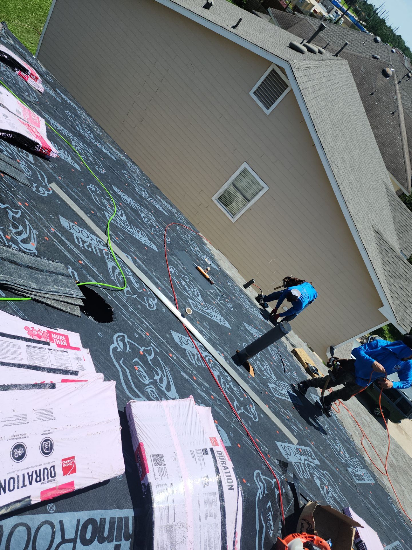 Residential Roofing Installation using Owen's Corning Duration (Lifetime) Shingles by Roof Repair Company