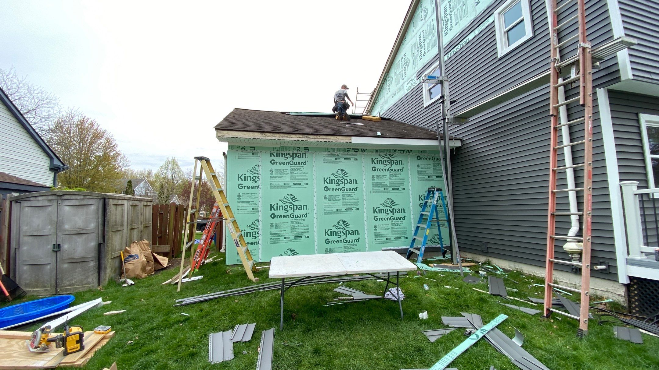 Siding Replacement using CertainTeed Restoration Classis D4 by 180 Contractors