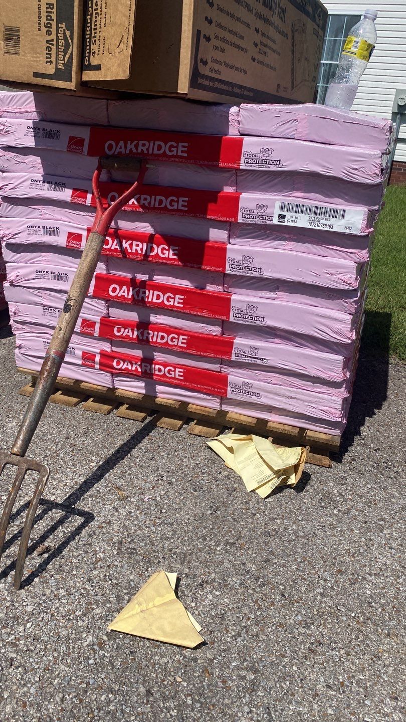 Residential Roofing Installation using Owens Corning Oakridge Roofing System by Undersun Roofing 