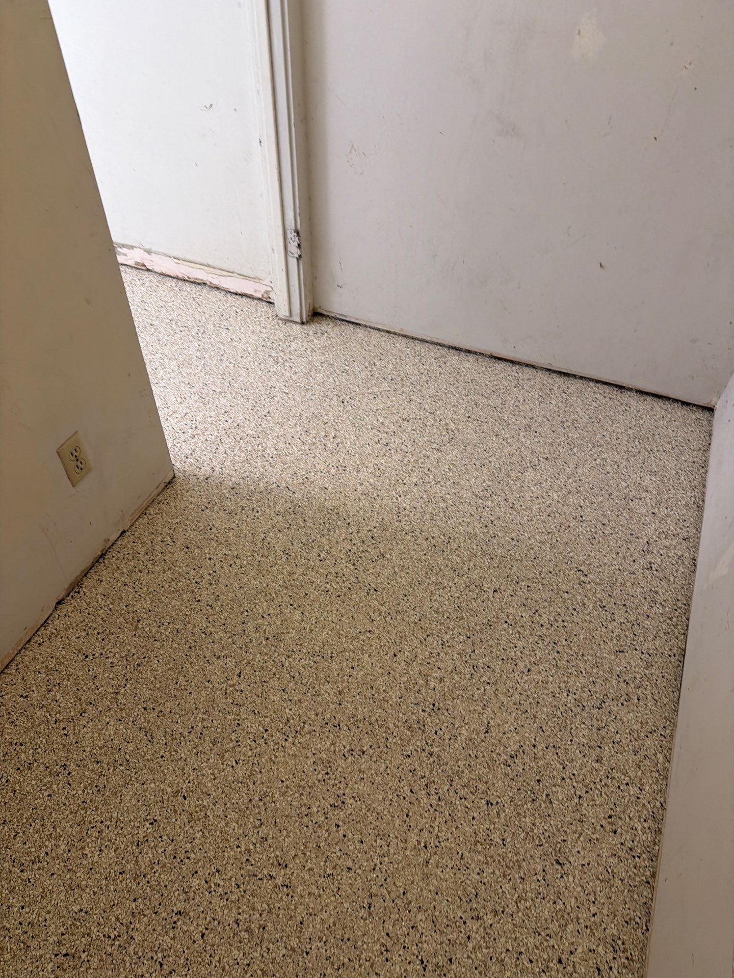 Commercial Laundry Room Epoxy Floor Installation in San Luis Obispo by MGP Coatings
