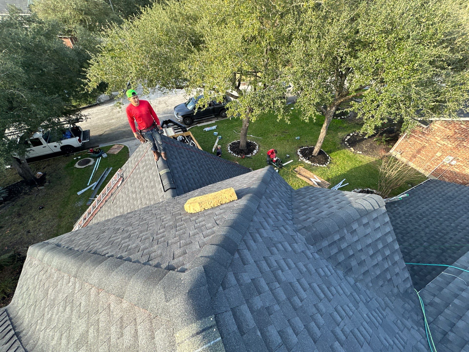 GAF HDZ CHARCOAL W/ PREMIUM RIDGE Z by Motion Roofing