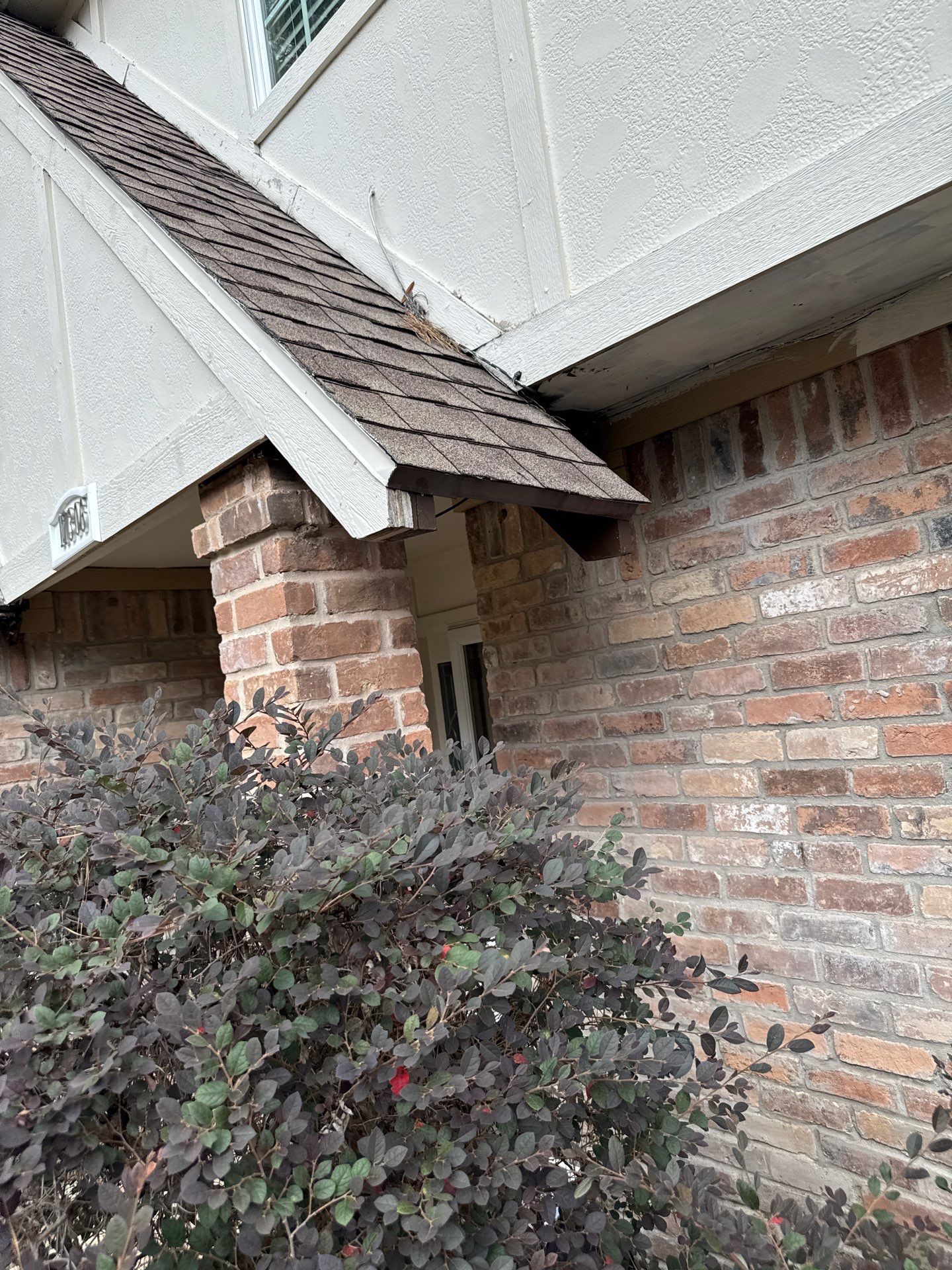 55 Square Titan Natural timber  by Sirius Roofing