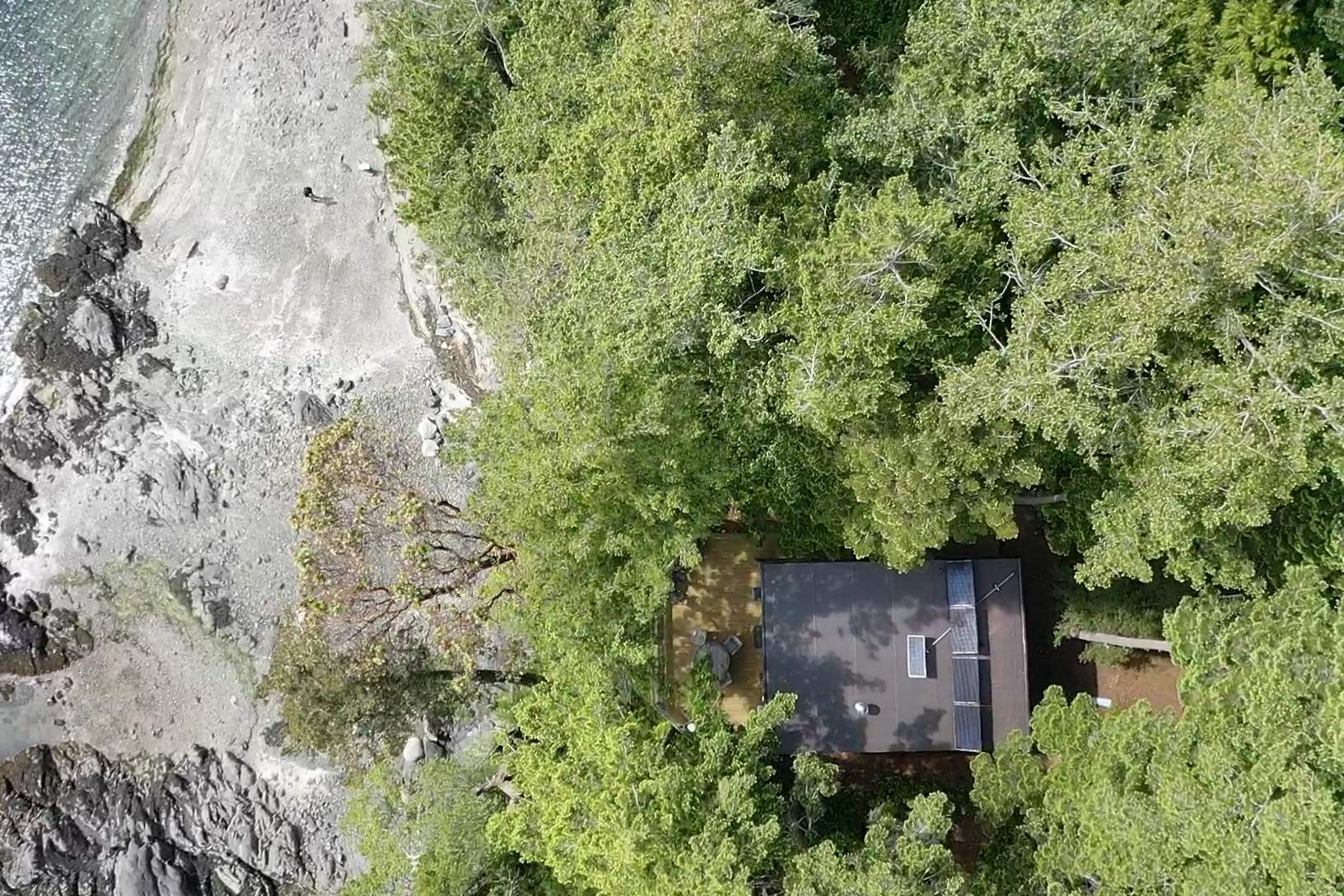 3008 Sinclair Island by RoofWorks Northwest