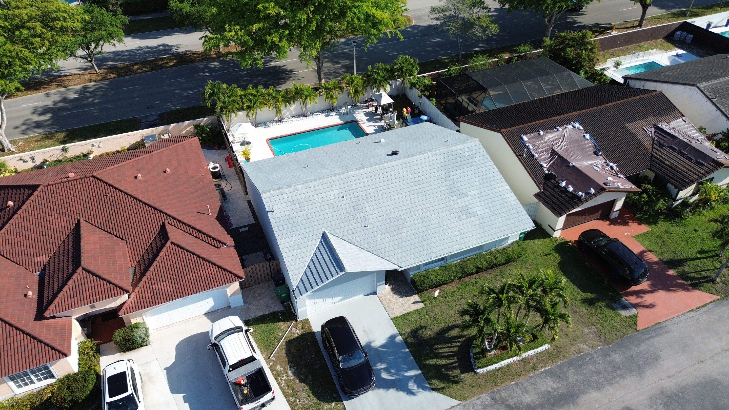 Crown - Windsor Slate - Moonlight Gray Blend by Istueta Roofing