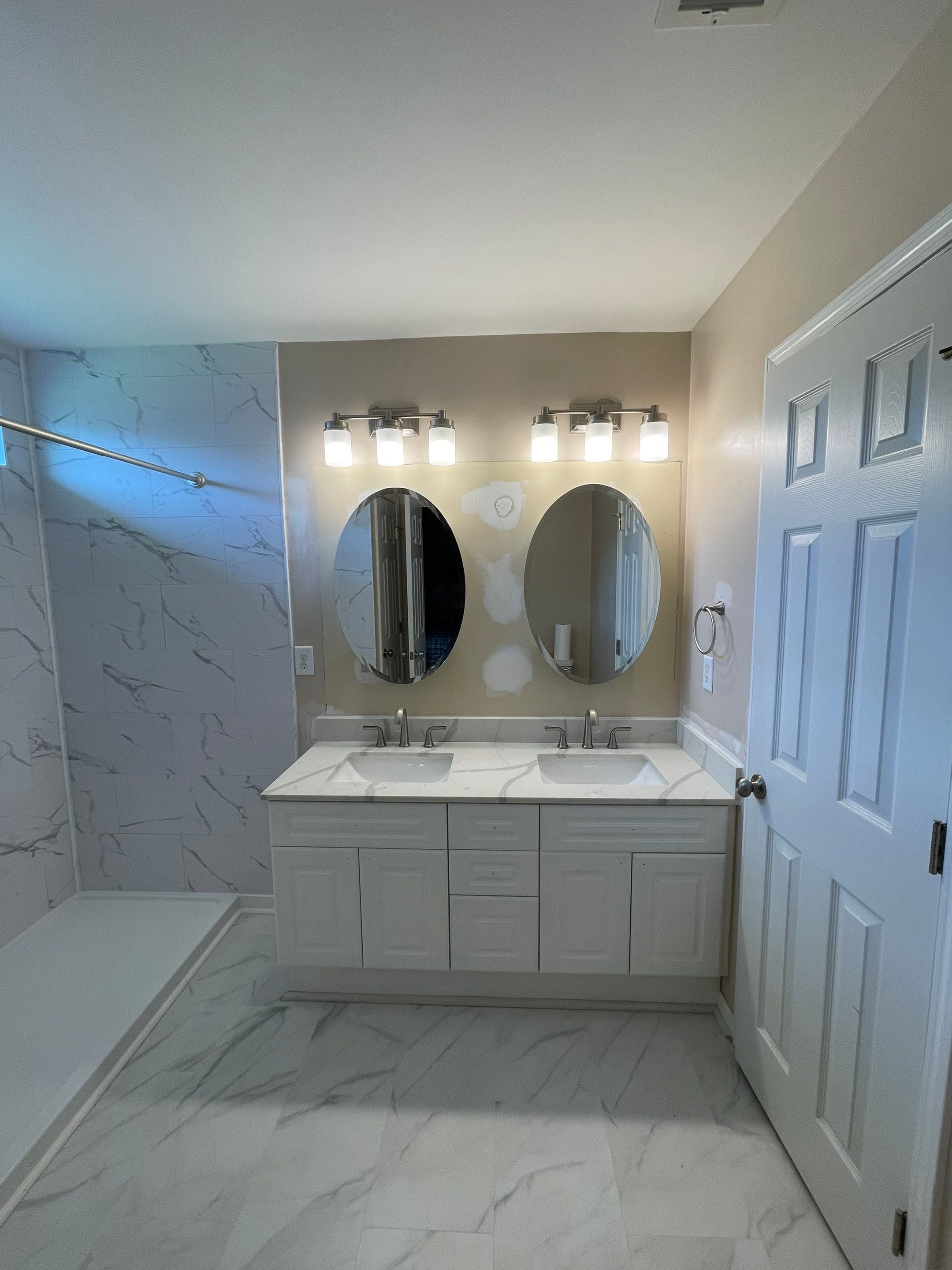 Hickory Point - Bathroom Update by Pillar and Pine