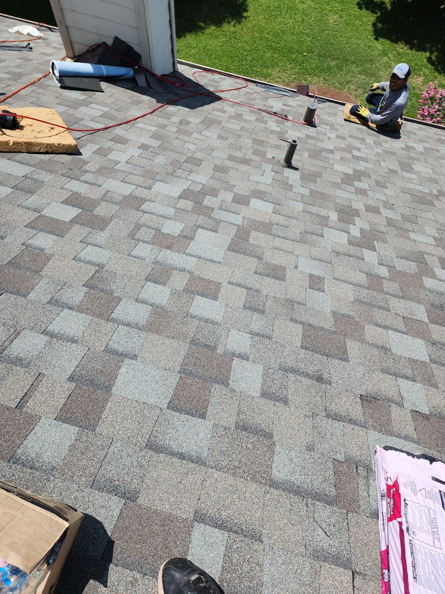 Residential Roofing Installation using Owen's Corning Duration (Lifetime) Shingles by Roof Repair Company
