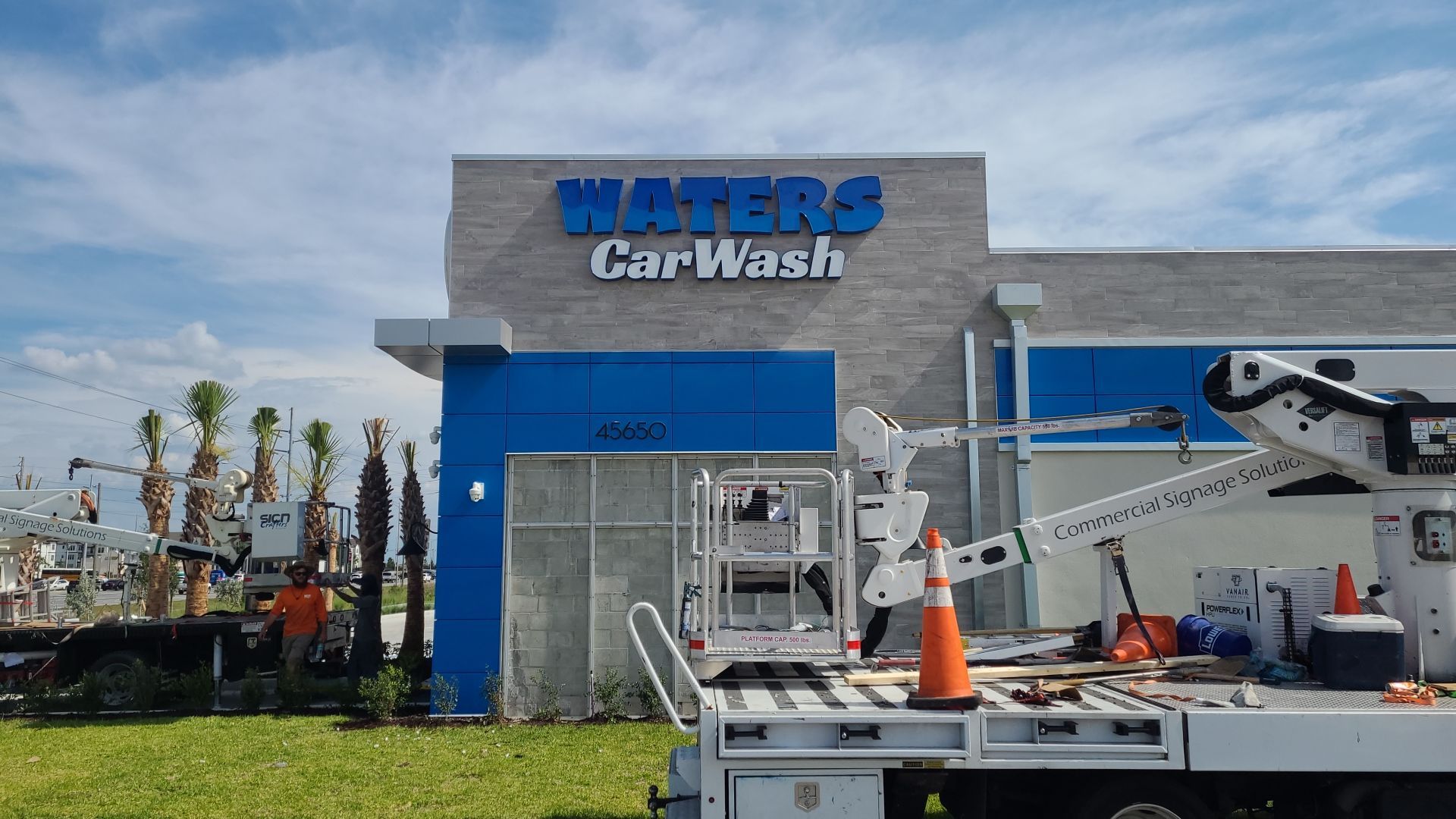 Pylon Sign and Channel Letters for Waters Car Wash by SignCrafters