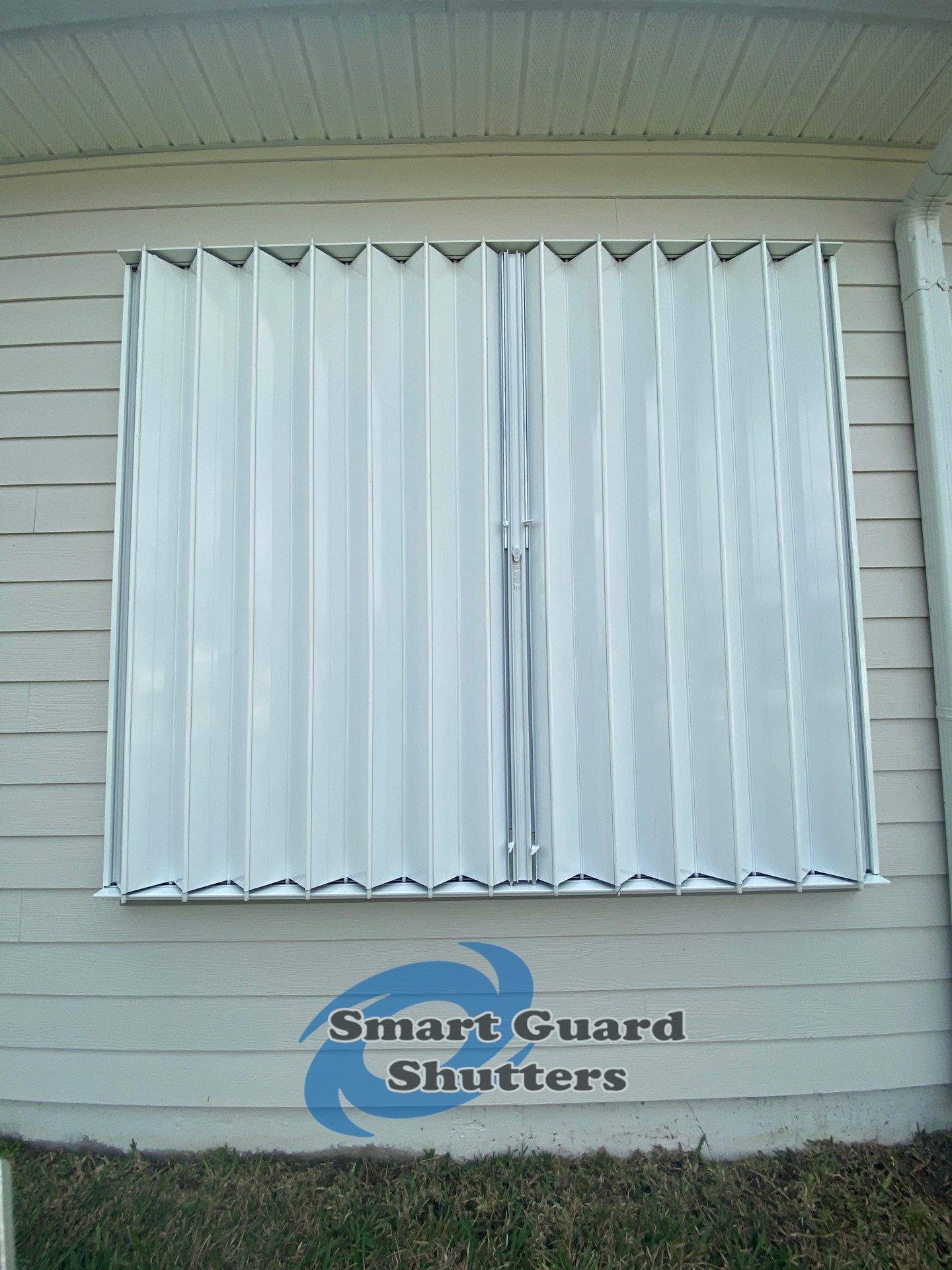 Hurrican Protection in Whtie by Smart Guard Shutters