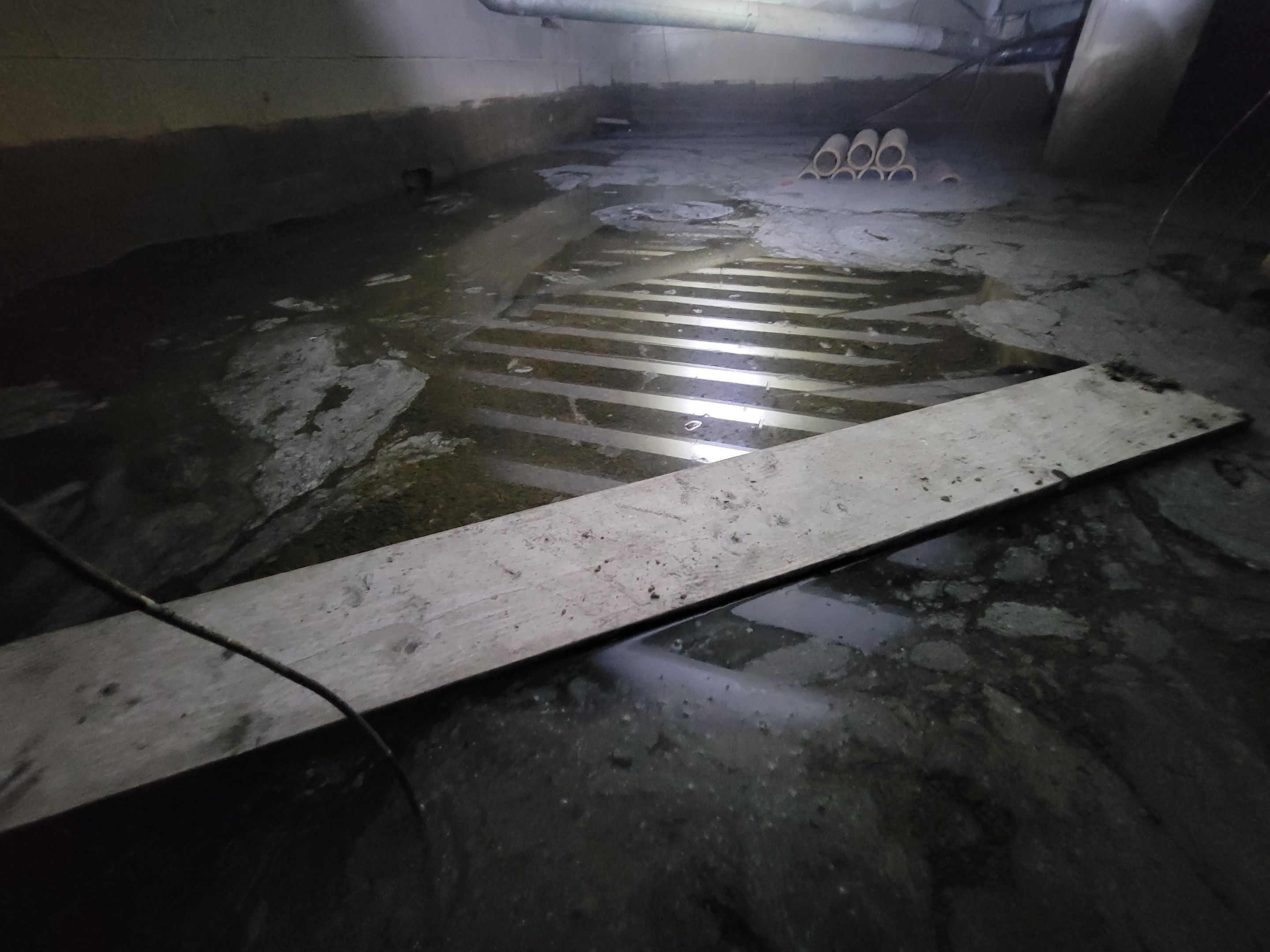 Crawl Space Water Extraction by Chicagoland Water Medics