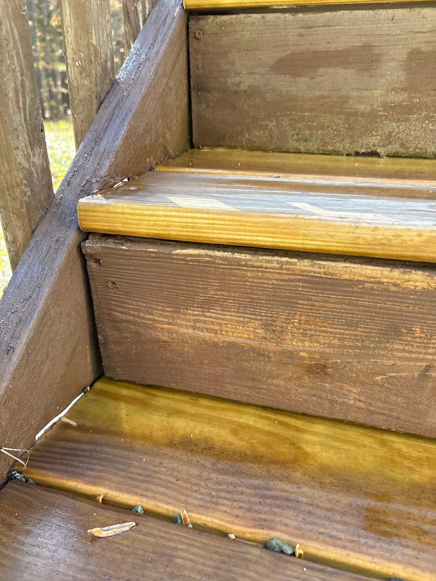 Wood Deck using Wood Sealant by DuraSeal