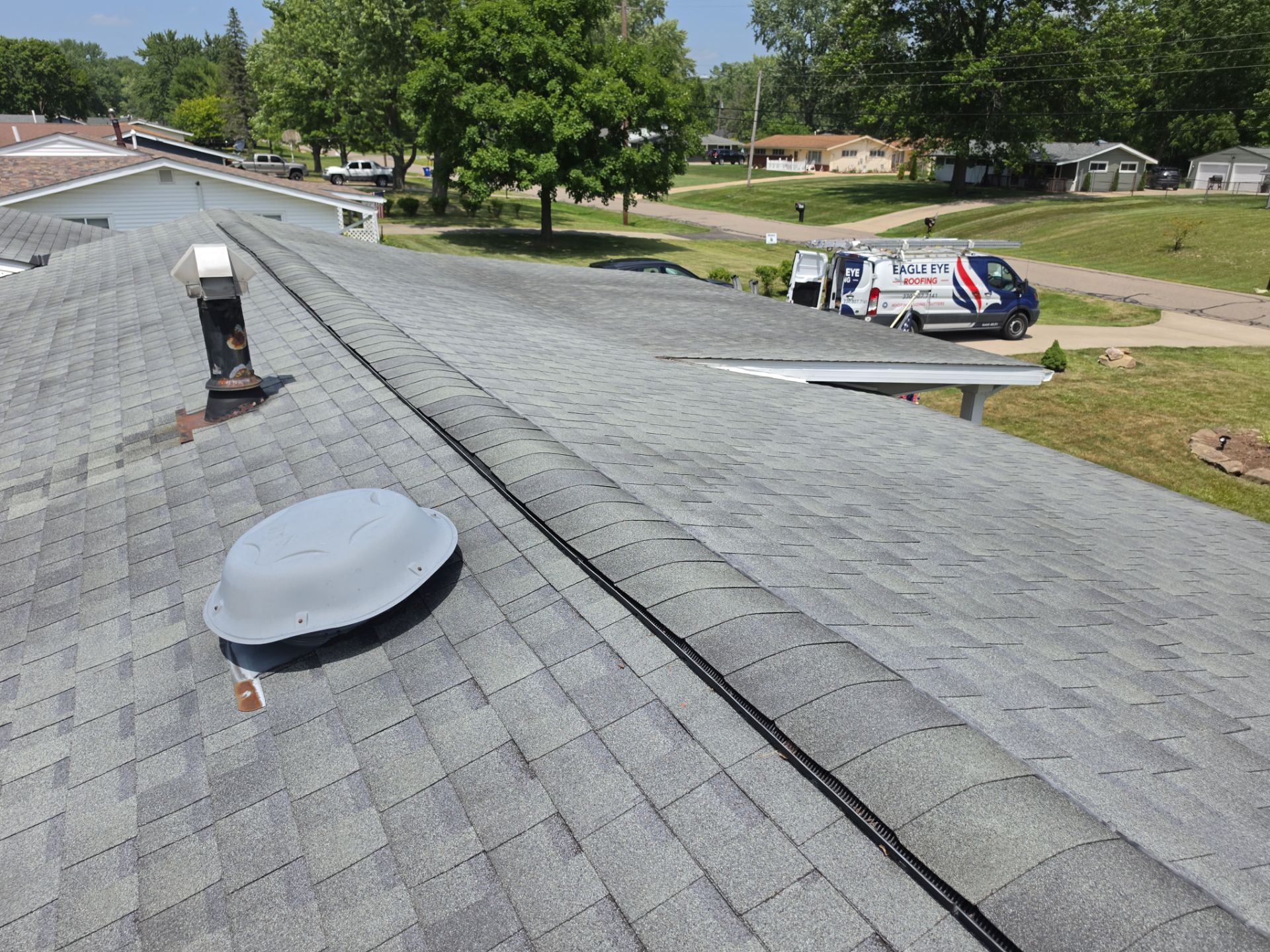 Richard S: Residential Roof Replacement and White Vinyl Siding Installation in Streetsboro by Eagle Eye Roofing