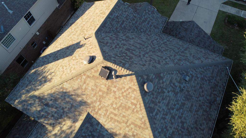 Driftwood - Owens Corning TruDefinition Duration by RoofsOnly.com