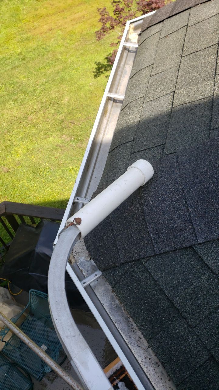 House Wash using cleaner by Power Wash Masters LLC