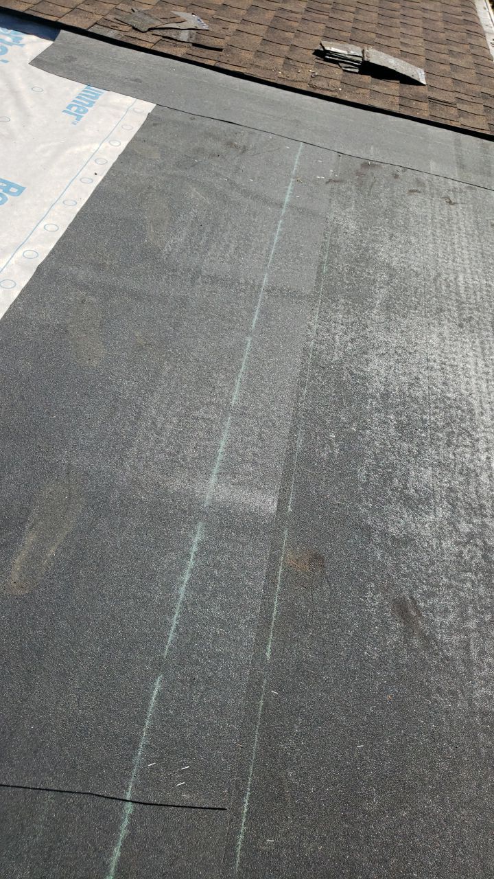 Springfield: CertainTeed Landmark Pro Designer Shingles in Max Def Pewterwood by RM Banning, Inc.