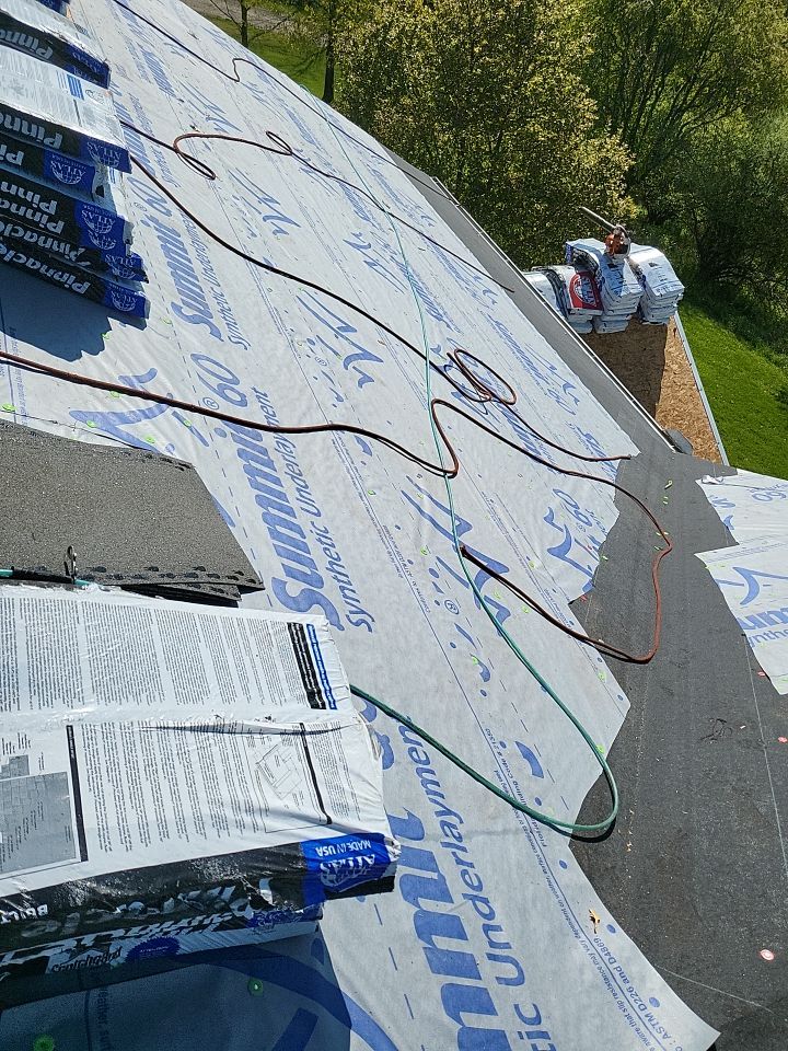 ATLAS PINNACLE COLOR: BLACK SHADOW DRIP EDGE: WHITE by Eagle Eye Roofing