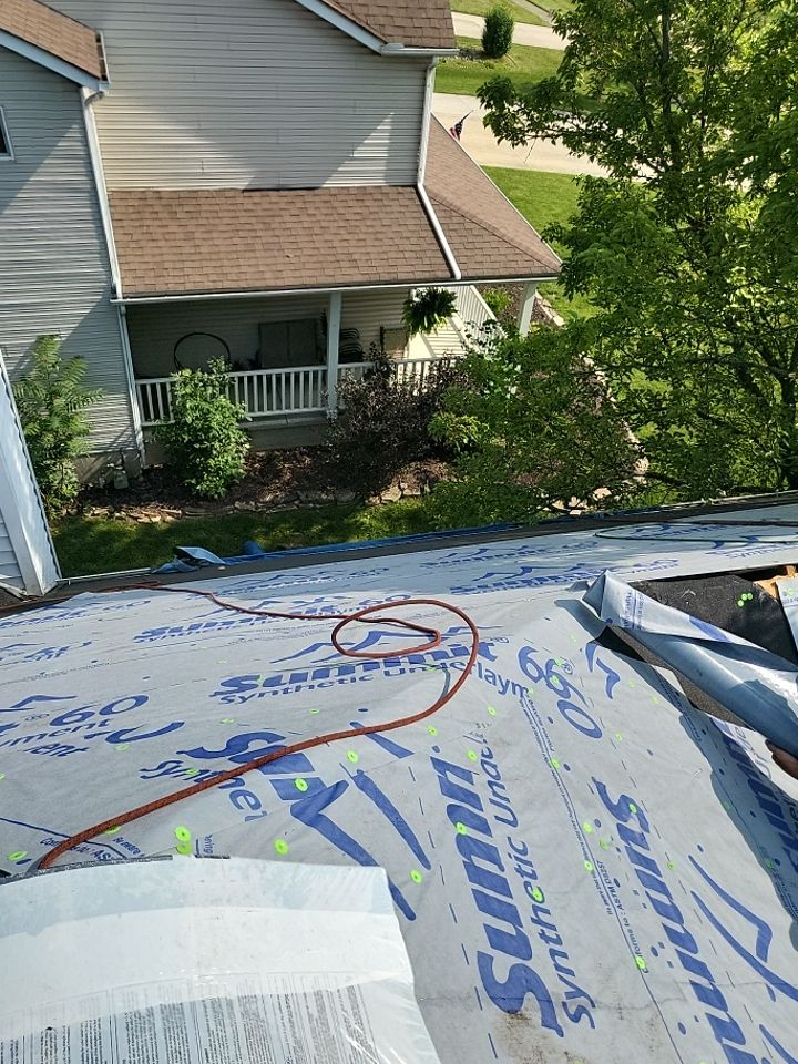 ATLAS PINNACLE COLOR: HEARTHSTONE by Eagle Eye Roofing