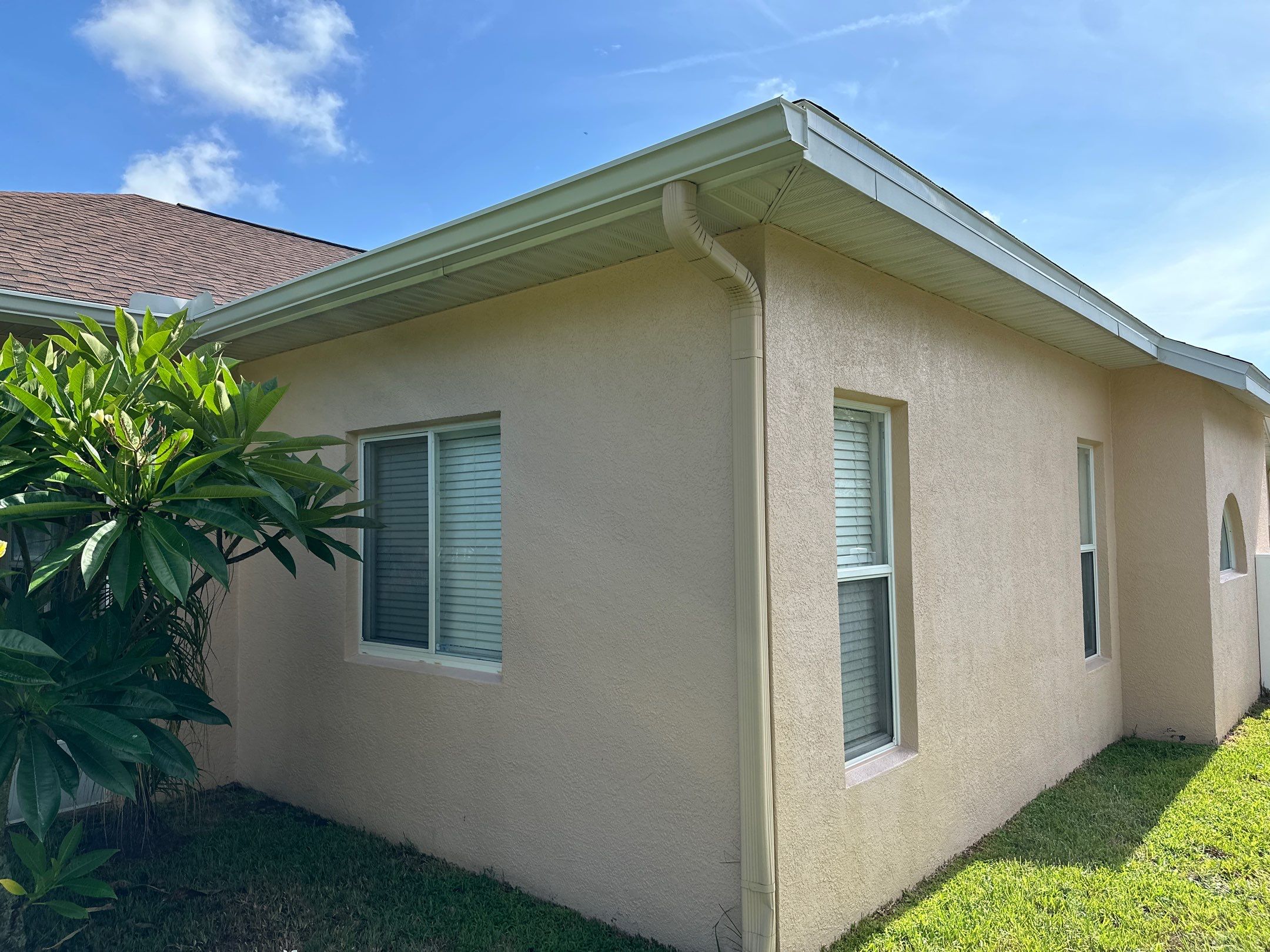 🏡 Pre-Sale House & Driveway Cleaning – Arbor Creek, Palmetto, FL by Sunshine AquaWash