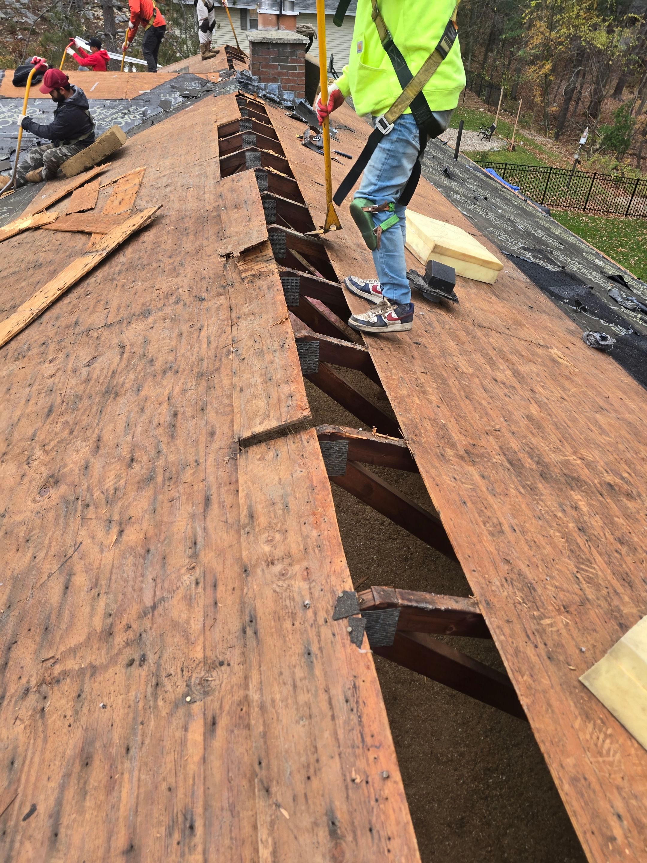 Chelmsford Complete Roof Replacement in Onyx Black with Balanced Ventilation by Mighty Dog Roofing of Greater Middlesex County