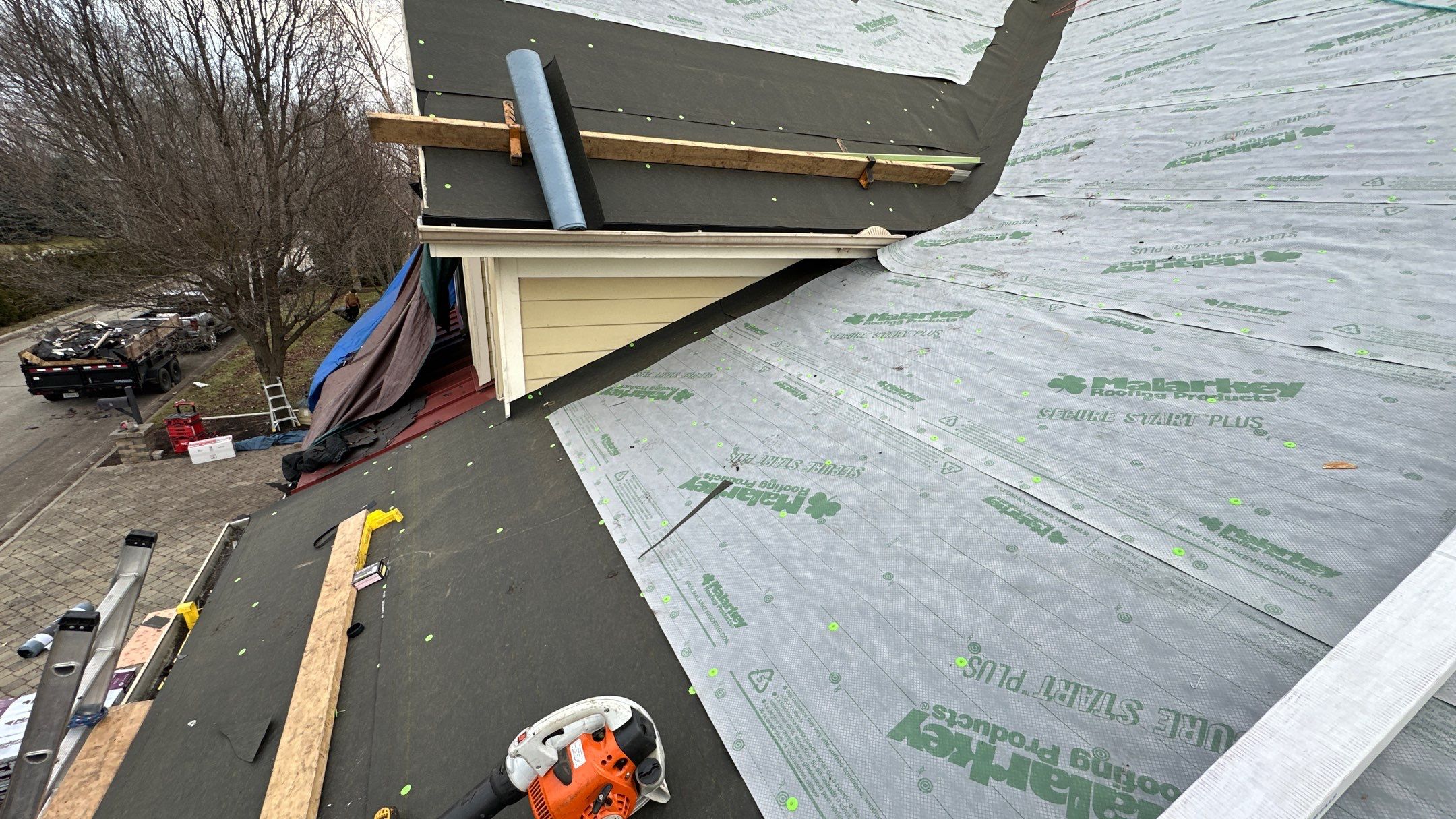  Malarkey Legacy Goodness by Happy Roofing, Inc.