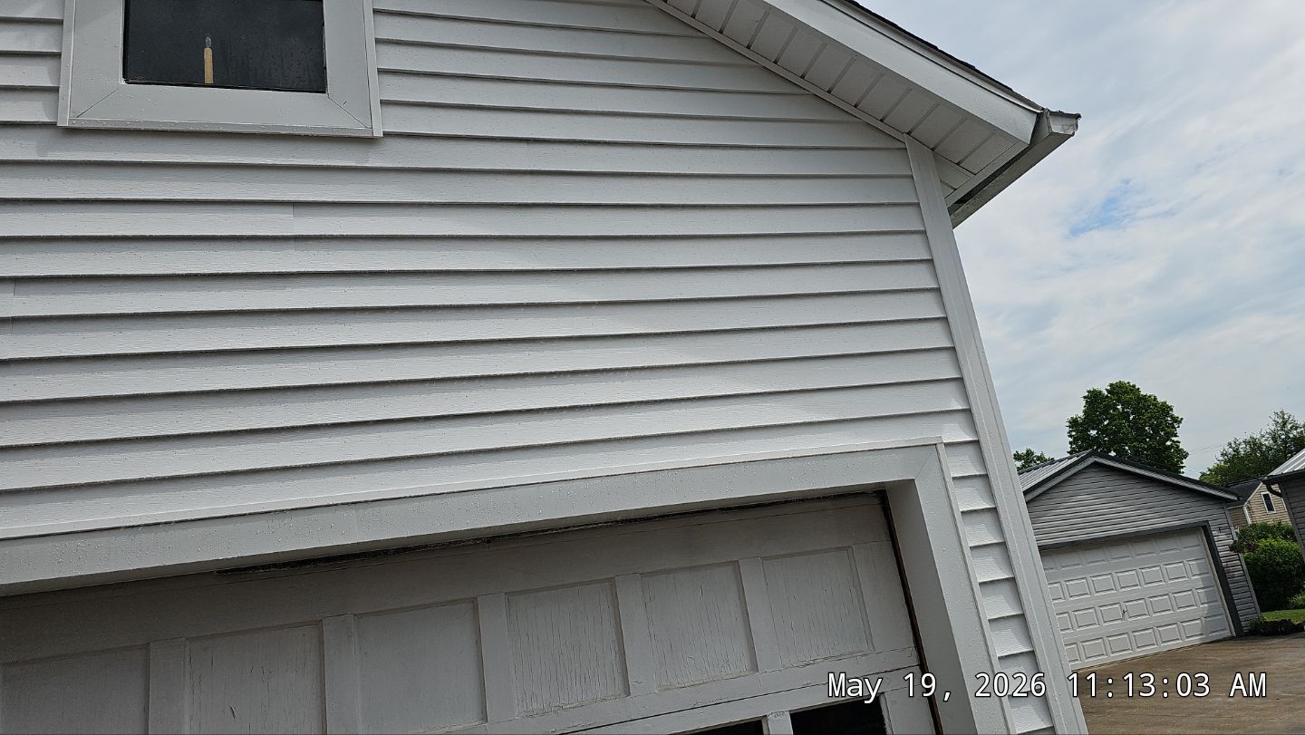 Robin M: Weathertech Vinyl Siding, Color, White Birch by Eagle Eye Roofing